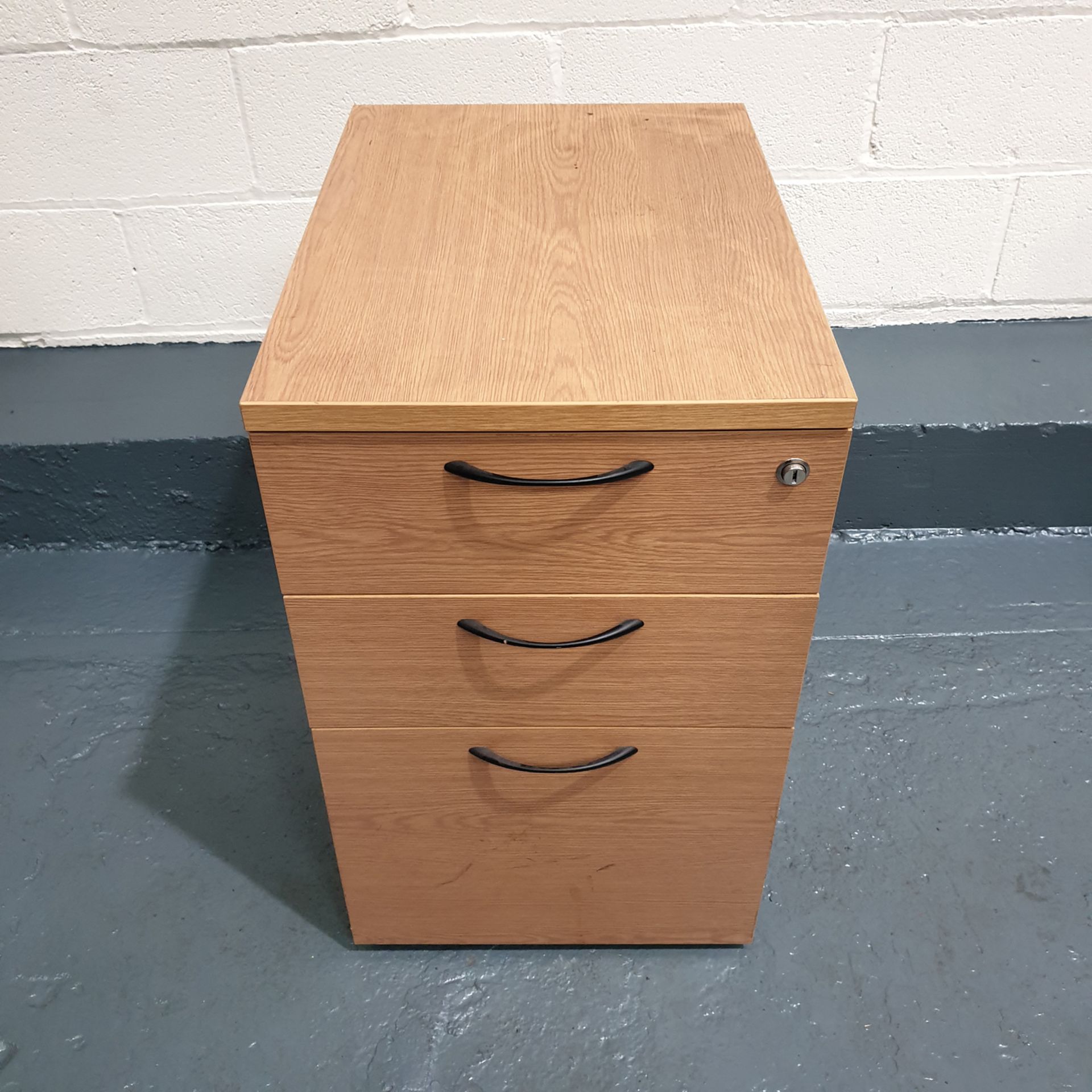 Chest of Drawers. No Key. Approx Dimensions 430mm x 600mm x 720mm High.
