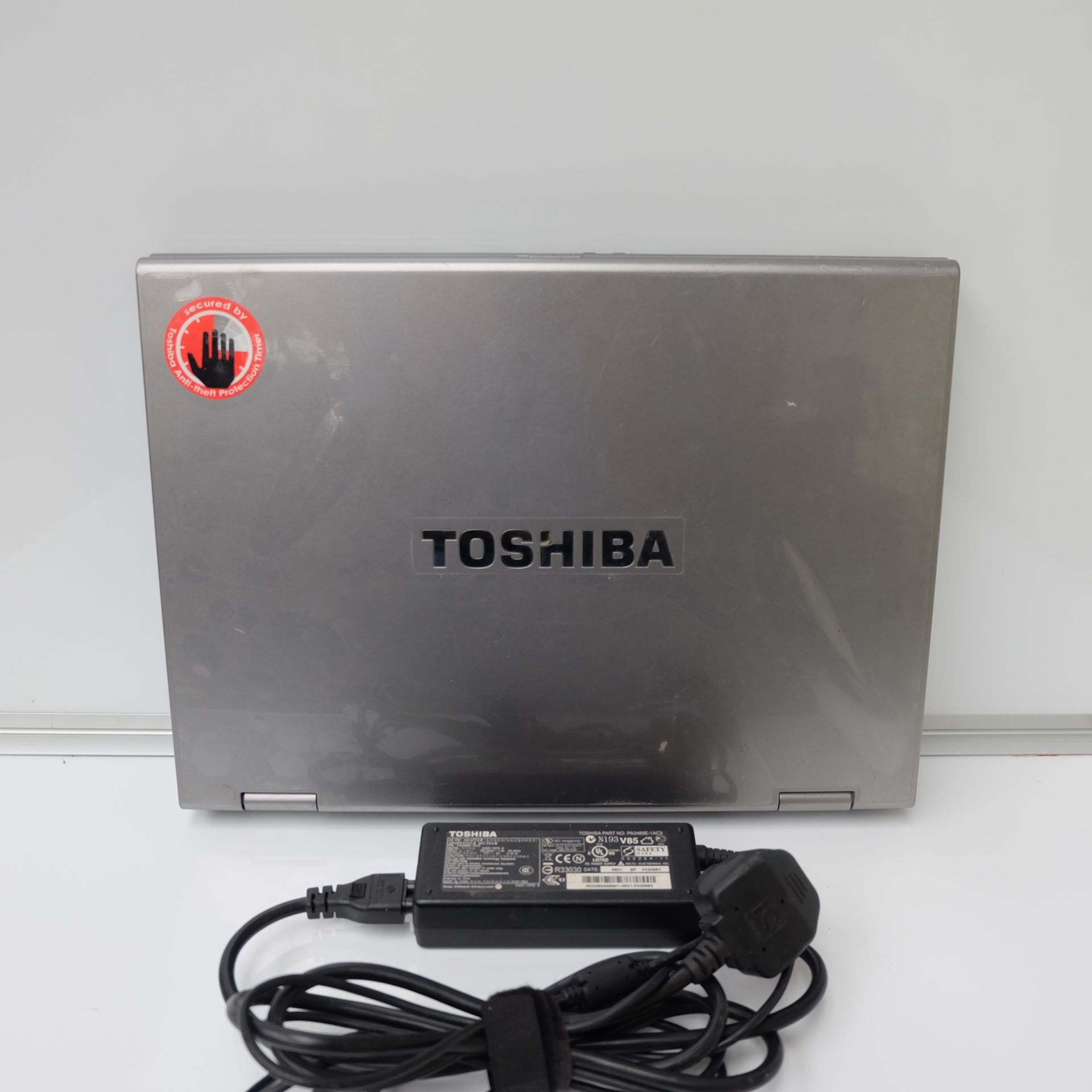 Toshiba Tecra A9 Model PTS52E Laptop. 1.8 GHZ Intel Centrino Core 2. Screensize 15.4". - Image 5 of 9