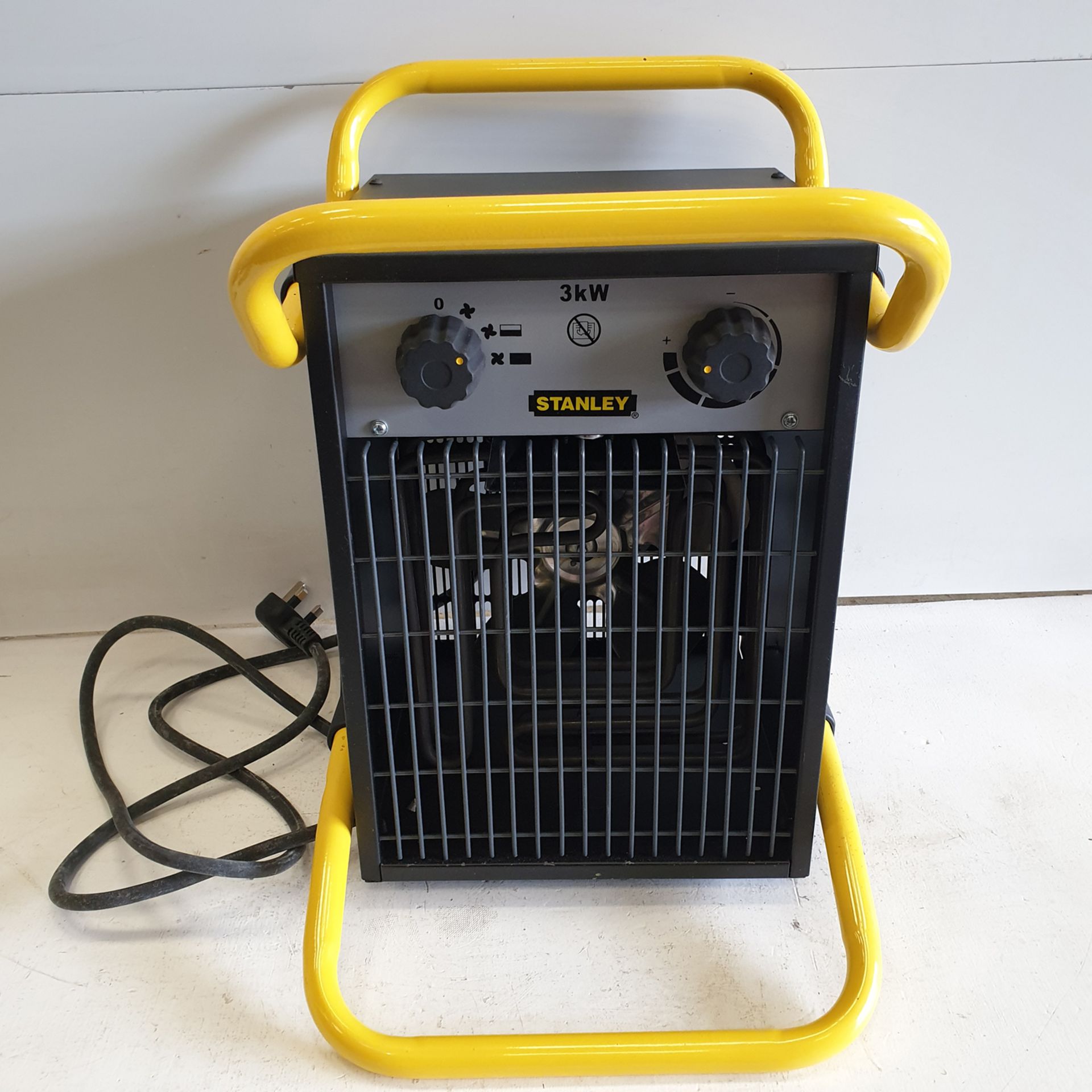 Stanley Model ST-03-230-E Electric Fan Heater. 1.5 - 3.0KW. In Box. - Image 3 of 6