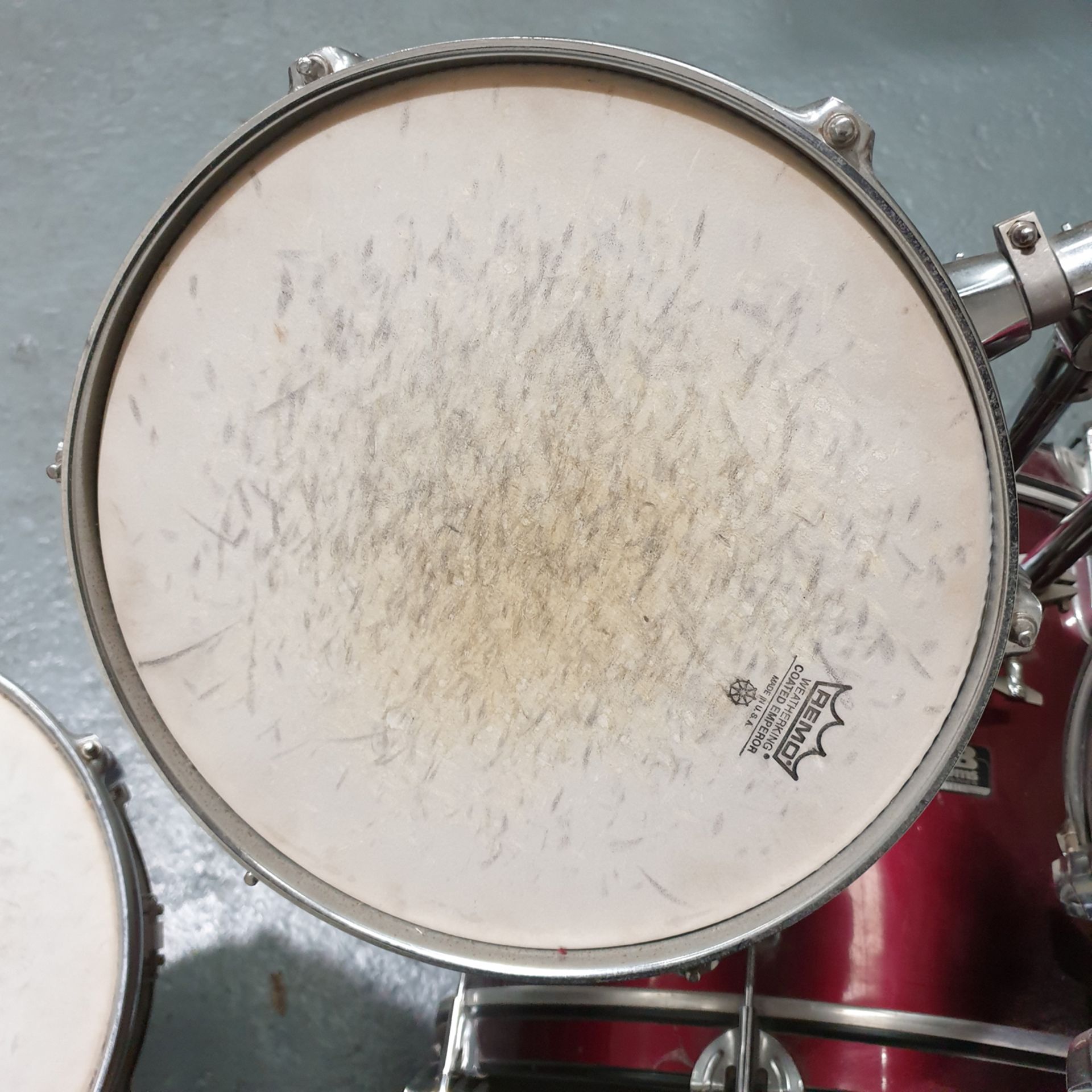 CB DRUMS Drum Set. 5 Drums and 2 Symbols. 1 Damaged Drum. - Image 9 of 10