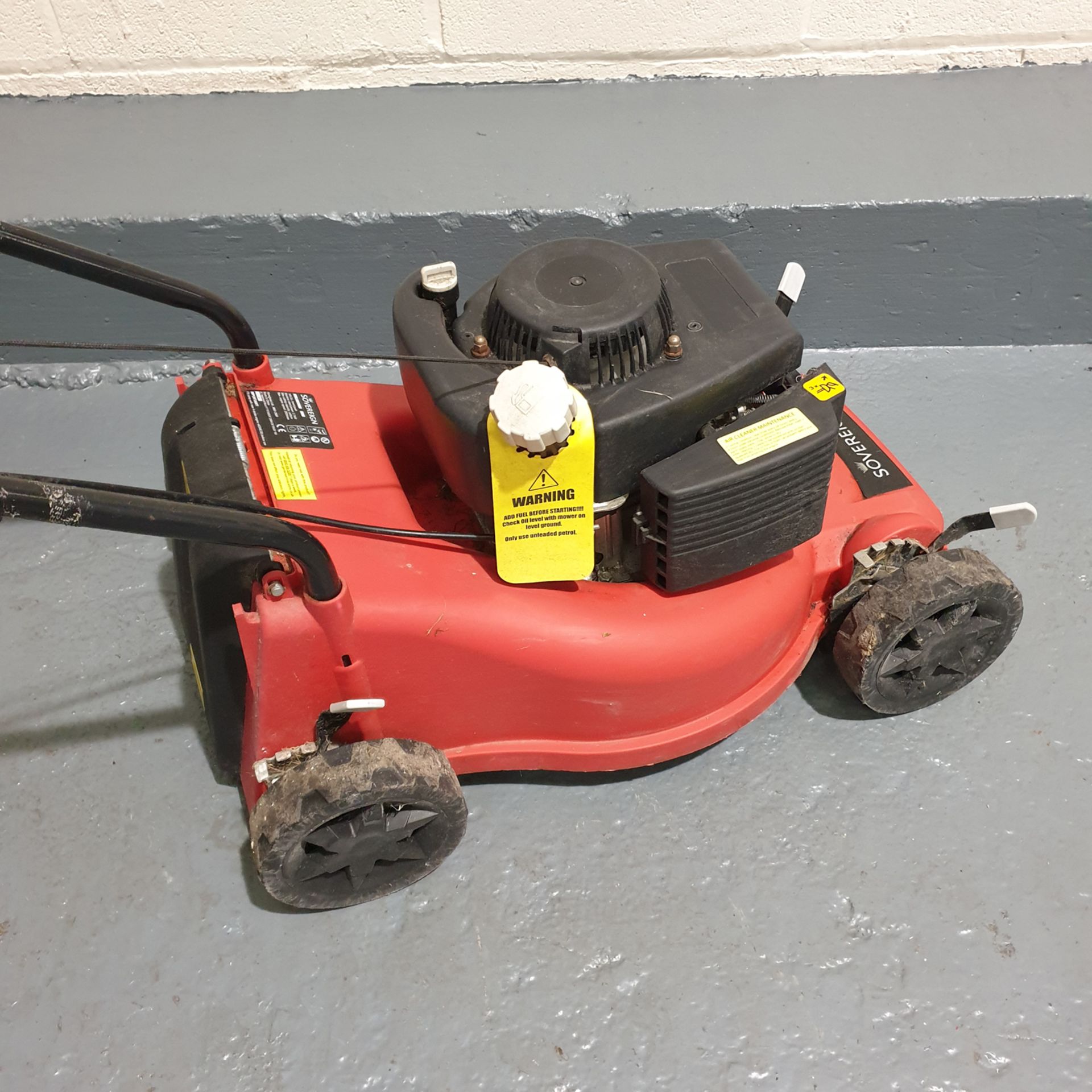 SOVEREIGN Model XSS40A Petrol Lawn Mower. 149.3cc Hand Push. - Image 5 of 6