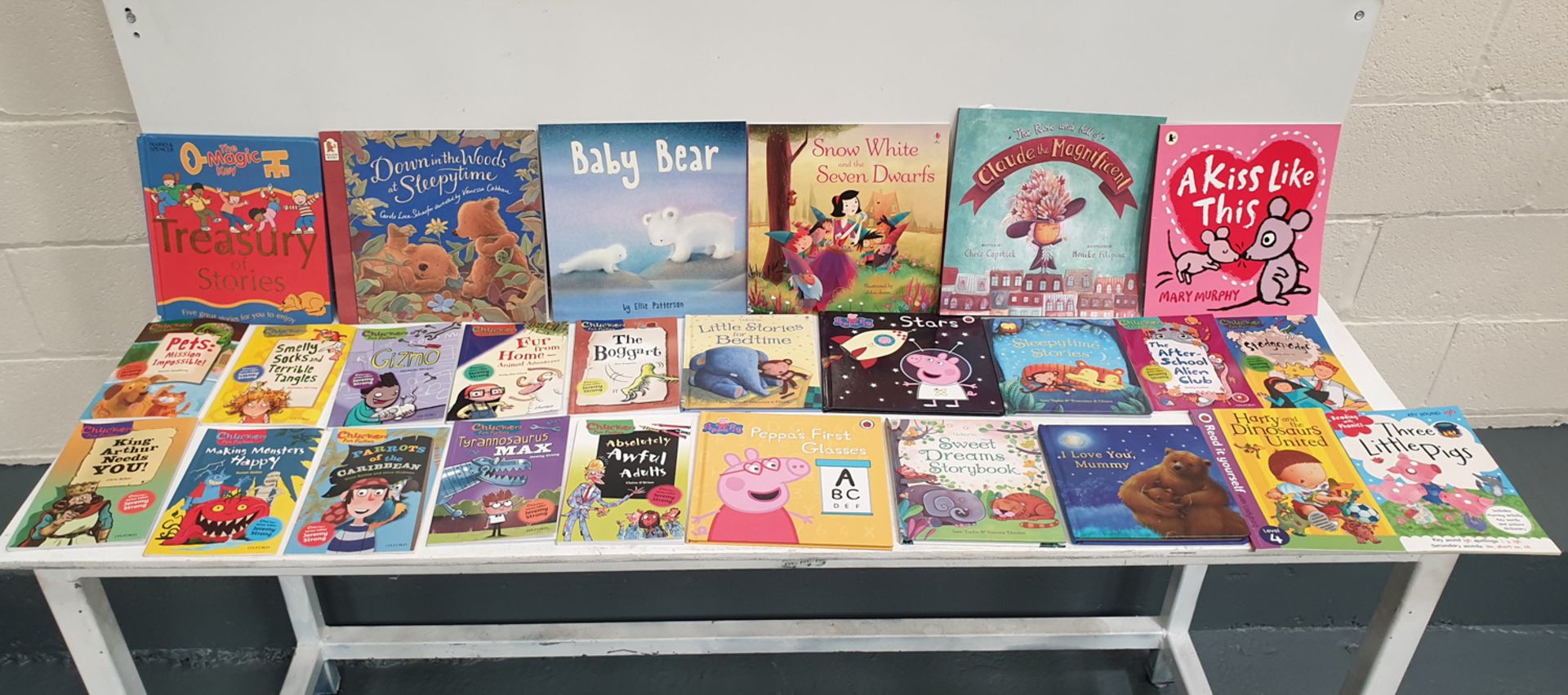 Large Selection of Childrens Paper Back and Hard Back Books. 26 Books in Total.