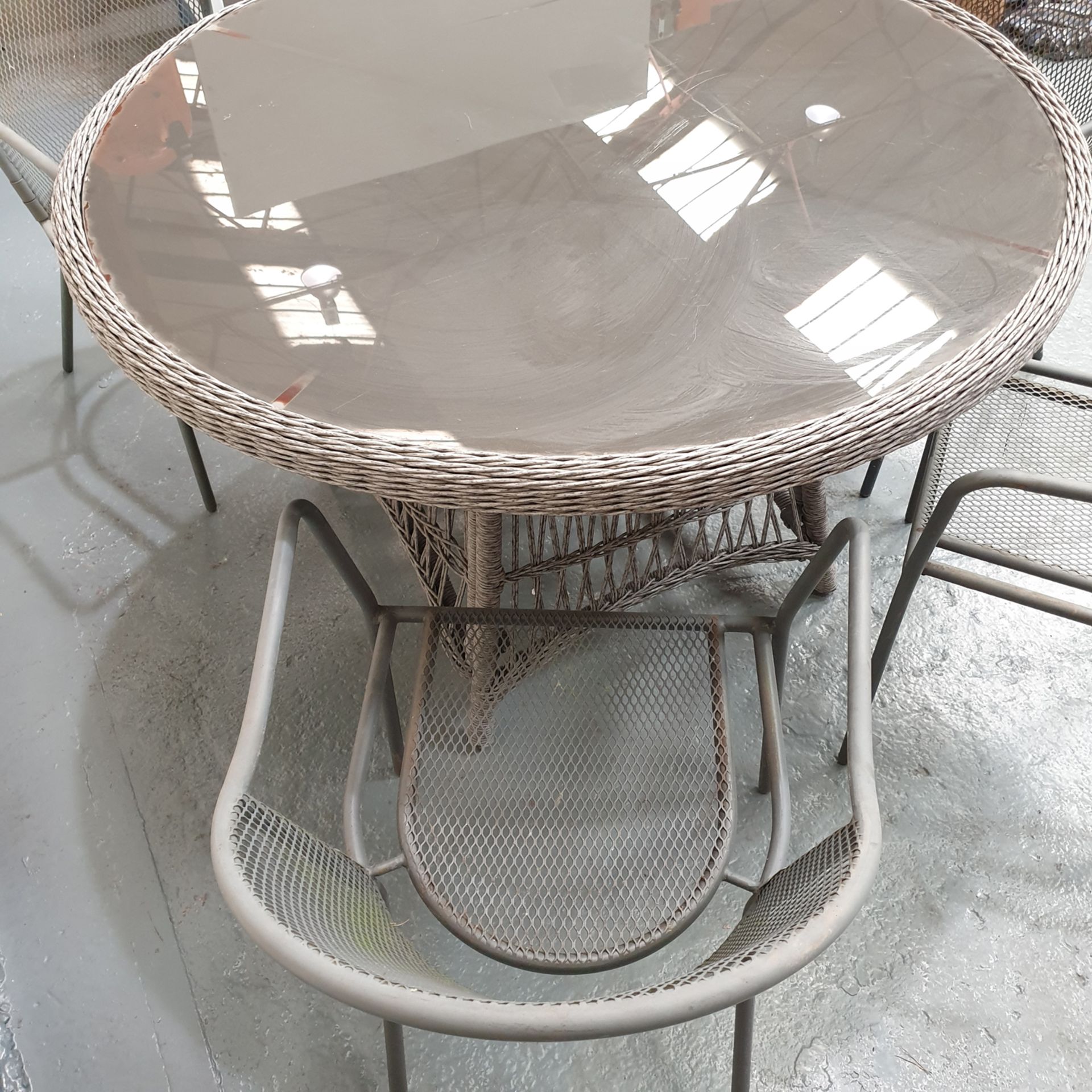 Outdoor Table with Glass Top. 5 x Metal Chairs. - Image 5 of 5
