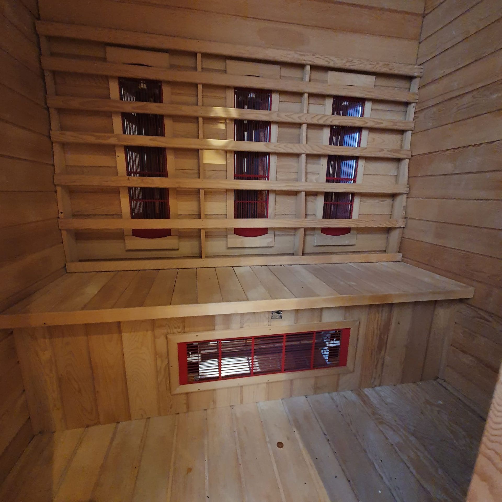 Infrared Sauna Room with Music System. Approx 1550mm Width, 1100mm Deep, 1900mm High. - Bild 6 aus 10