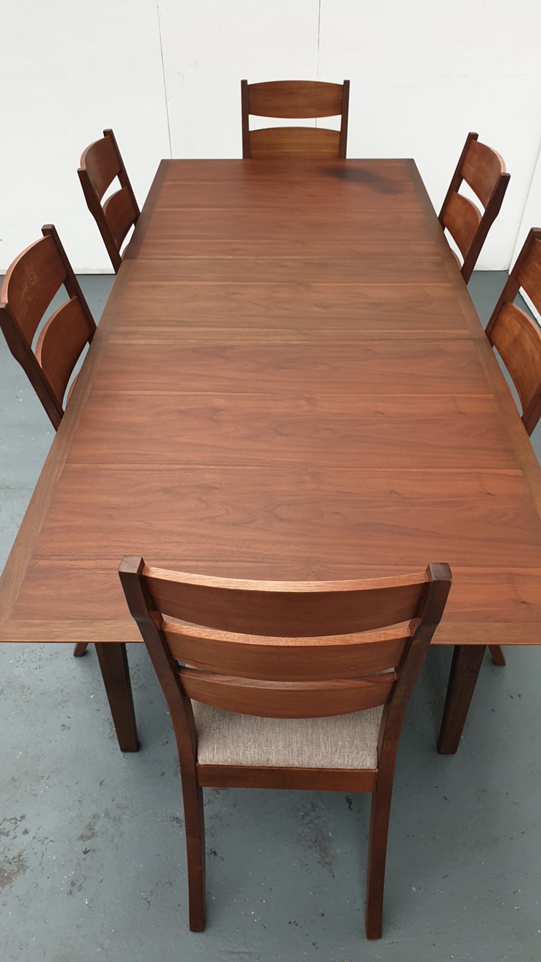 Solid Wood Dining Table & Chairs. Approx Dimensions 1700mm x 900mm x 780mm High. - Bild 9 aus 11