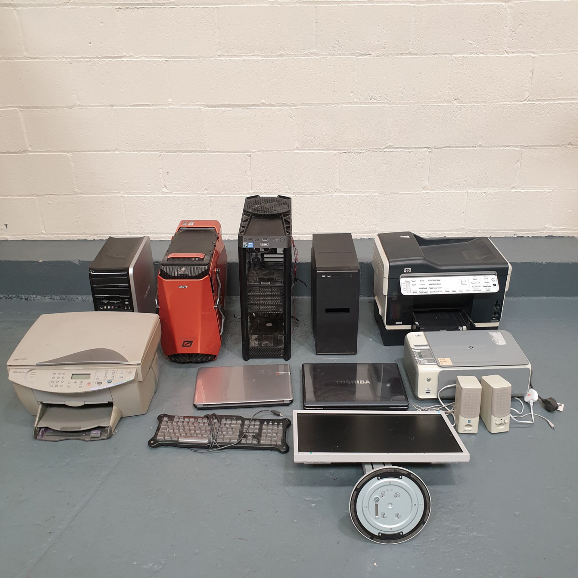 Large Selection of Computer Equipment for Spares or Repairs.