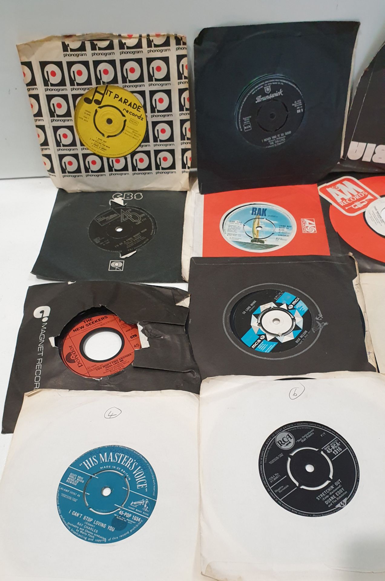 Selection of Various Vinyl Records. 45rpm Singles as Lotted. - Image 3 of 5