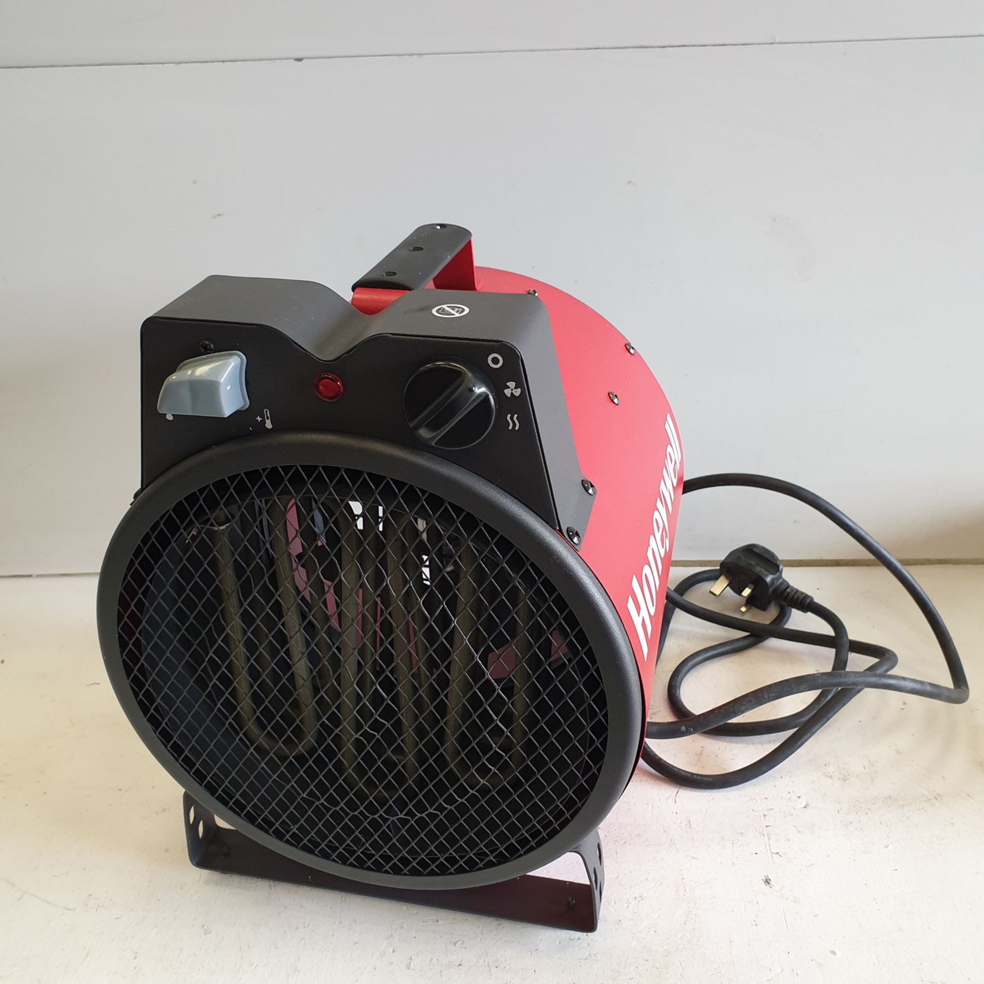 Honeywell Model HH-503E 3KW Power Heater. In Box with Instructions. - Image 4 of 7