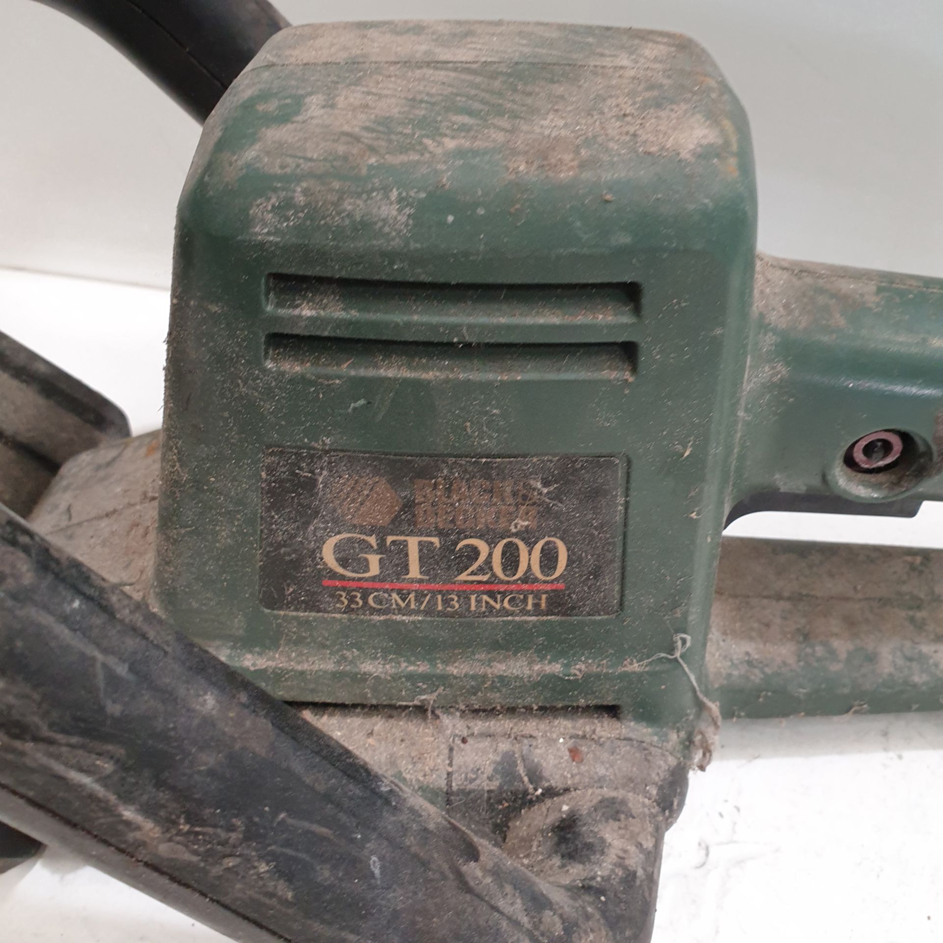 Black & Decker Model GT200 Hedge Trimmer. Please Note This Item is for Spares or Repairs. - Image 3 of 3