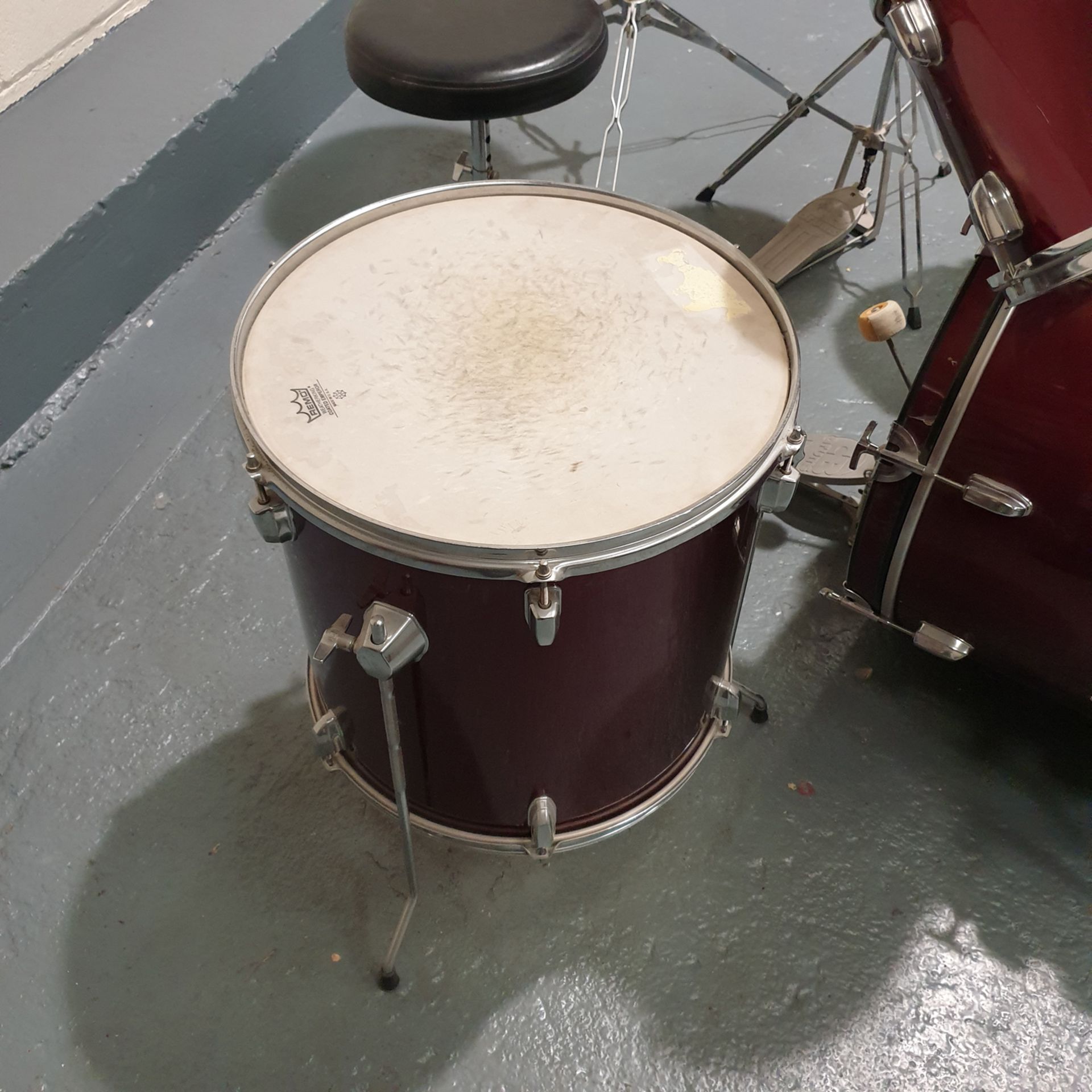 CB DRUMS Drum Set. 5 Drums and 2 Symbols. 1 Damaged Drum. - Image 6 of 10