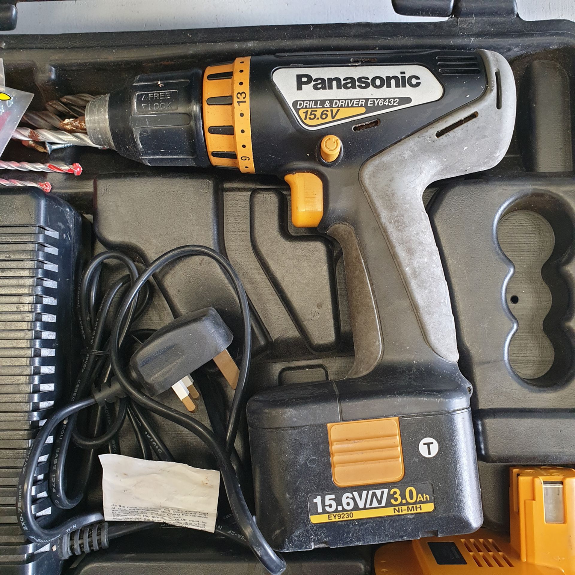 Panasonic Model EY6432 NQKW Drill & Driver. 15.6V. With Battery & Charger. In Box. - Image 4 of 5