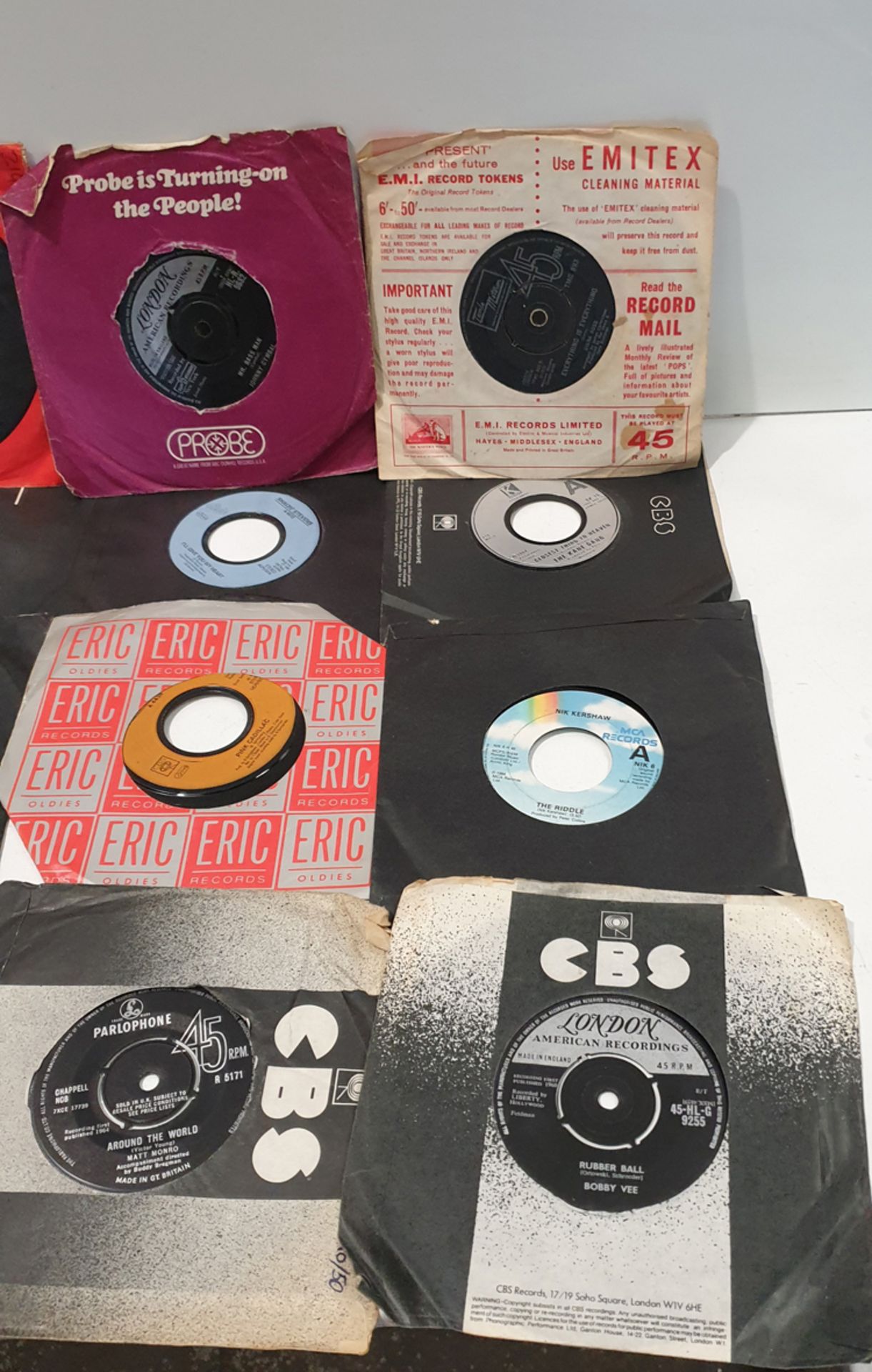 Selection of Various Vinyl Records. 45rpm Singles as Lotted. - Image 5 of 5