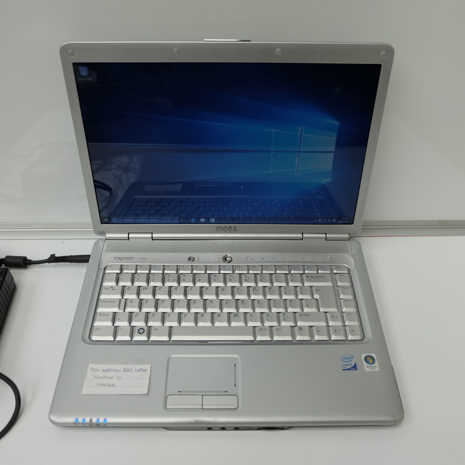 Dell Inspiration 1525 Model PP29L Laptop. 1.83 GHZ Intel Core 2 Duo. Windows 10.