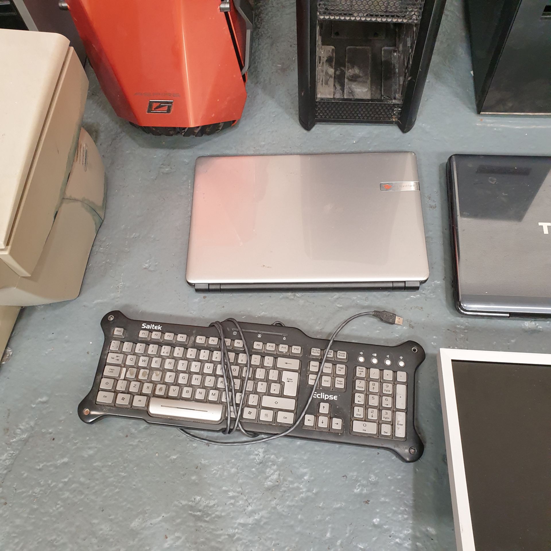 Large Selection of Computer Equipment for Spares or Repairs. - Image 8 of 9
