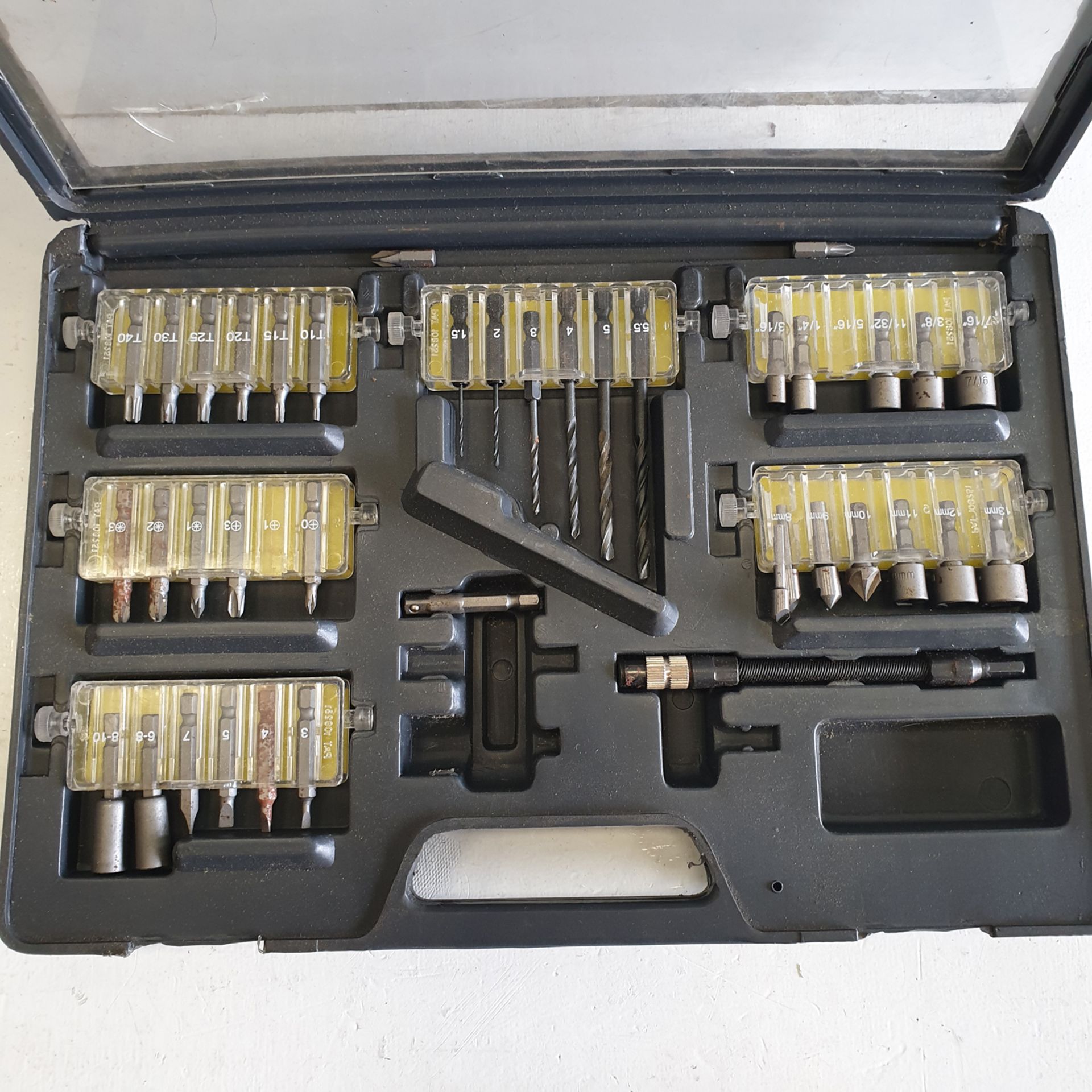 Box of Various Drill Bits. - Image 2 of 3