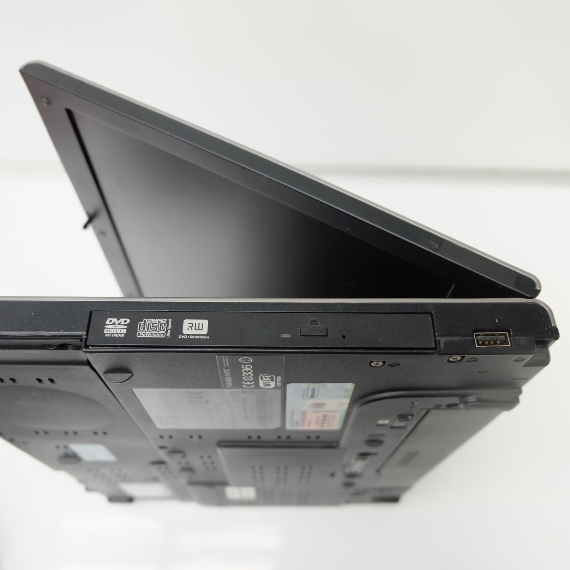 Toshiba Tecra A9 Model PTS52E Laptop. 1.8 GHZ Intel Centrino Core 2. Screensize 15.4". - Image 6 of 9