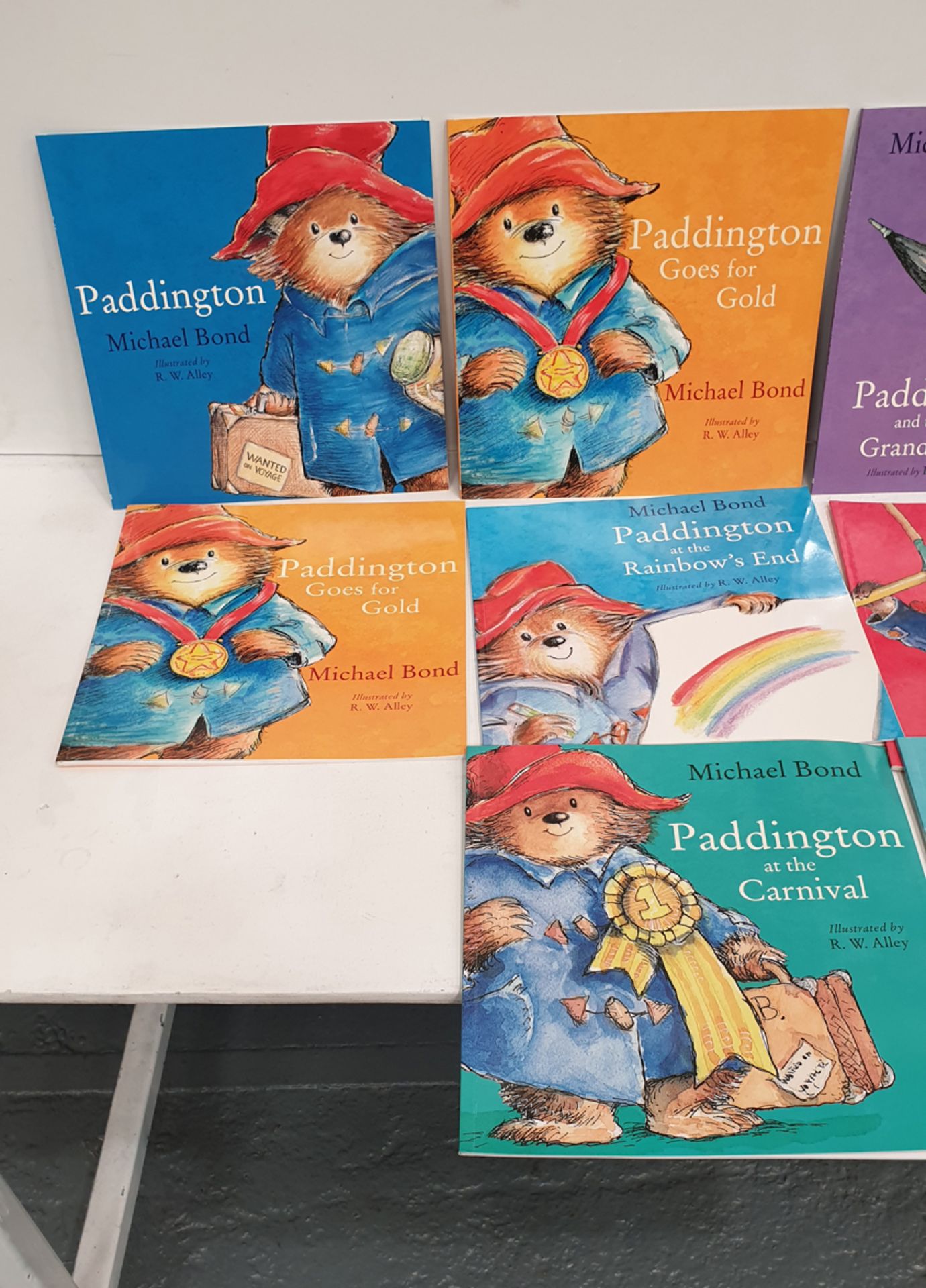 Large Selection of Paddington Bear Paper Back Childrens Books. 10 Books in Total. - Image 2 of 3