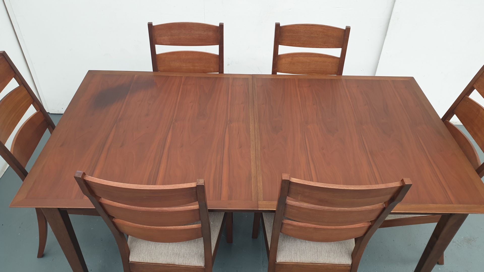 Solid Wood Dining Table & Chairs. Approx Dimensions 1700mm x 900mm x 780mm High. - Bild 4 aus 11