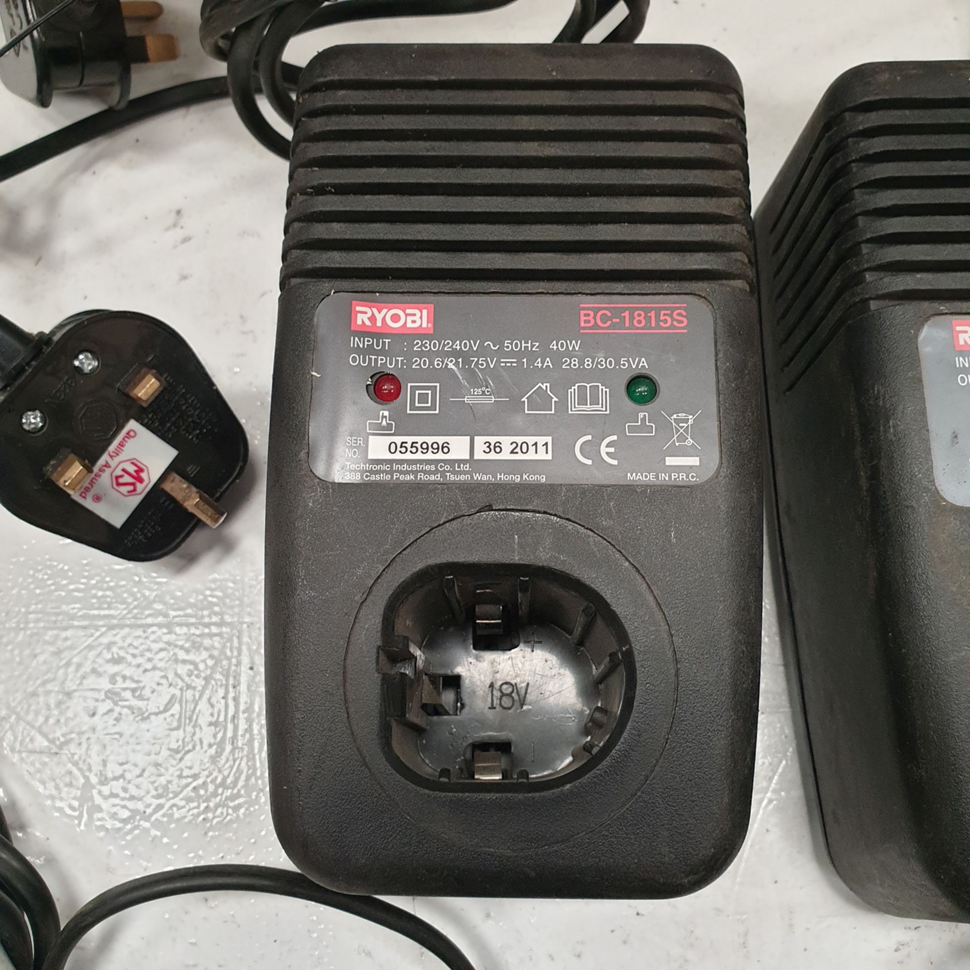 3 x RYOBI BC-1815S 18 Volt Battery Chargers. 1 x RYOBI BC-1205 12 Volt Battery Charger. - Image 4 of 5