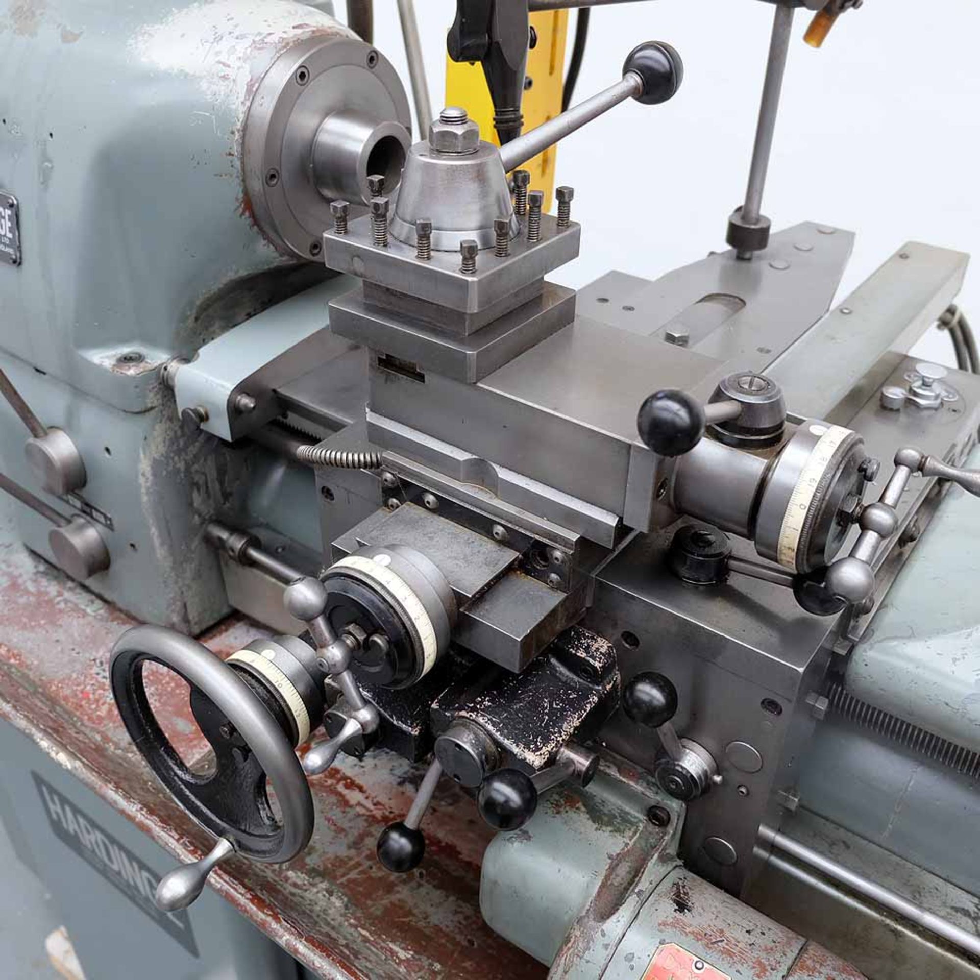 Hardinge HLV-H 10" Toolmakers Lathe. Swing Over Bed 11". Between Centres 18". - Image 5 of 15