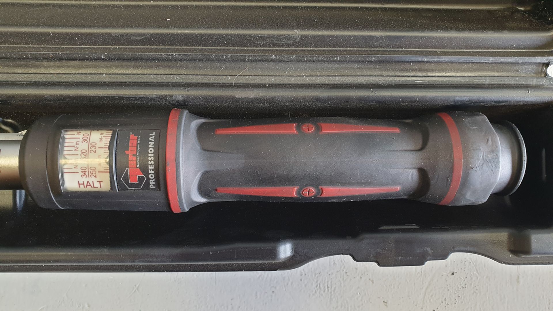 NORBAR 1/2" Square Torque Wrench. In Case. - Image 3 of 5