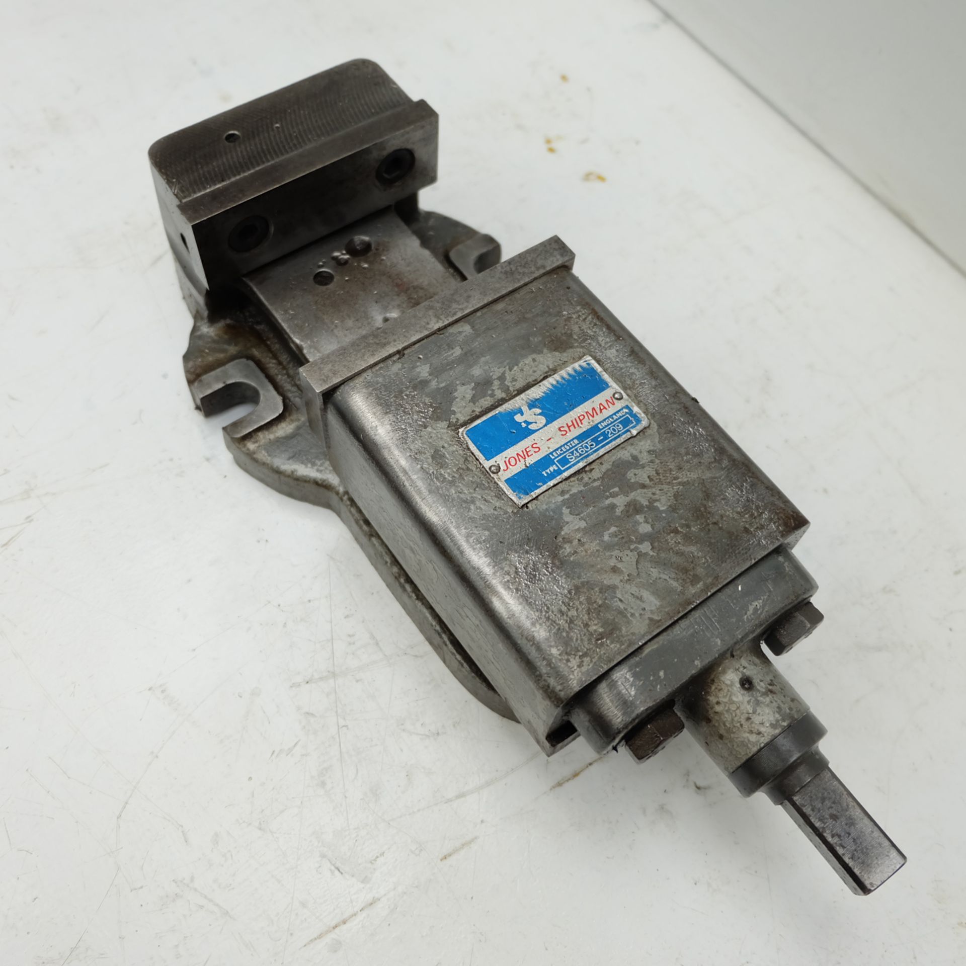 Jones & Shipman Type S4605-209 Machine Vice. Jaw Size 105mm. - Image 2 of 5