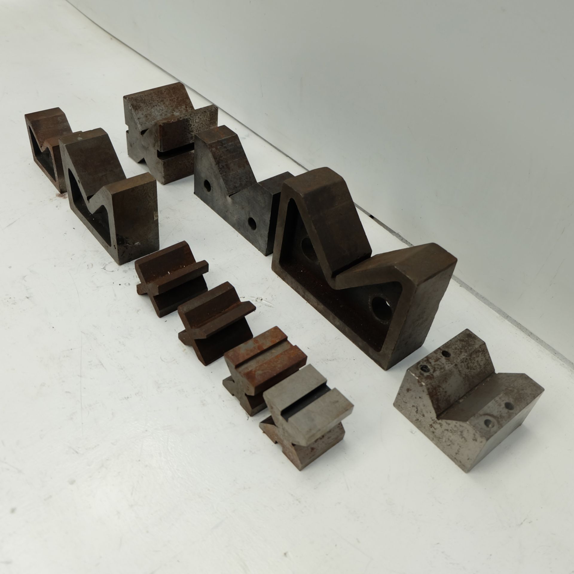 Selection of Various VEE Blocks as Lotted. - Image 2 of 4