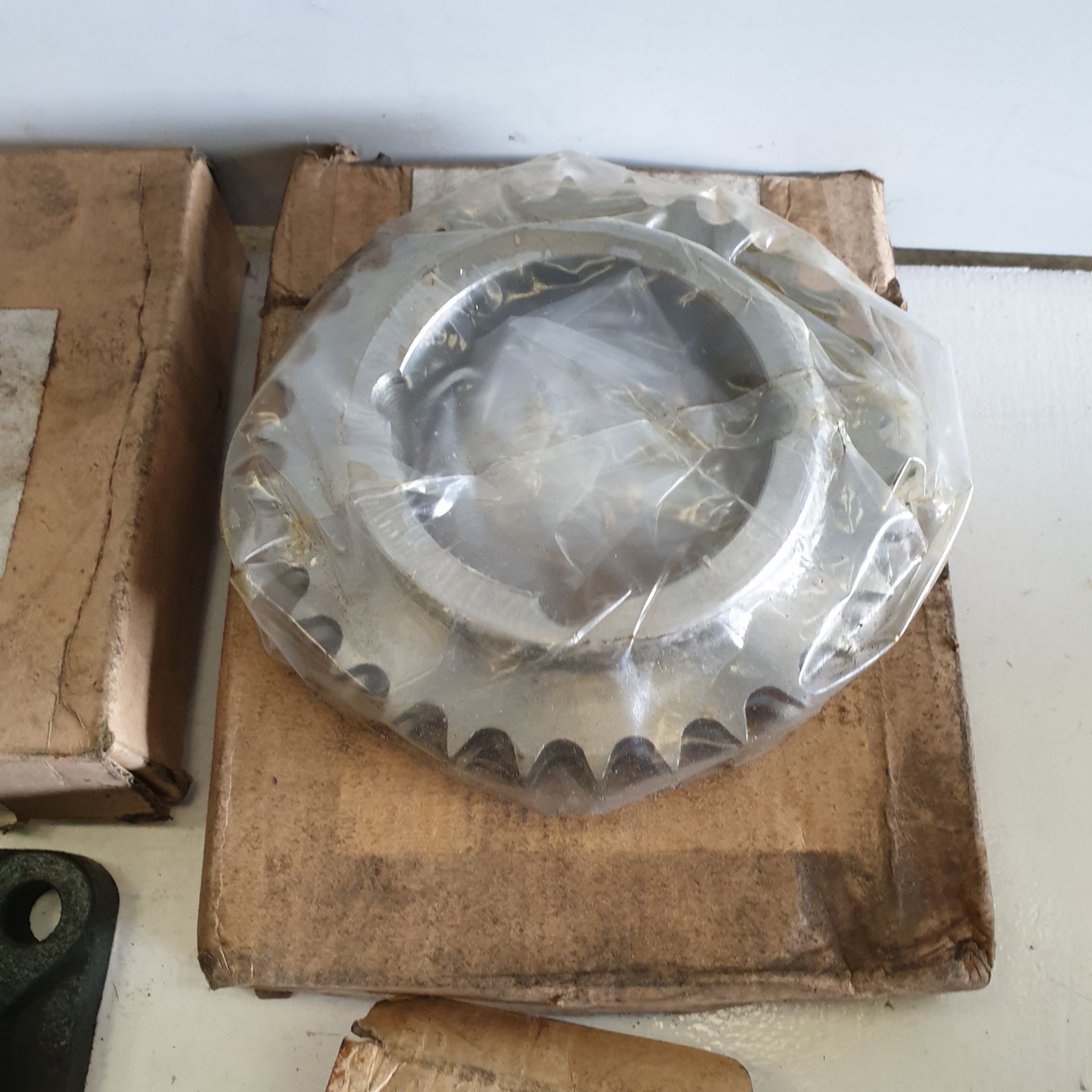 Selection of Bearings & Sprockets as Lotted. - Image 5 of 7