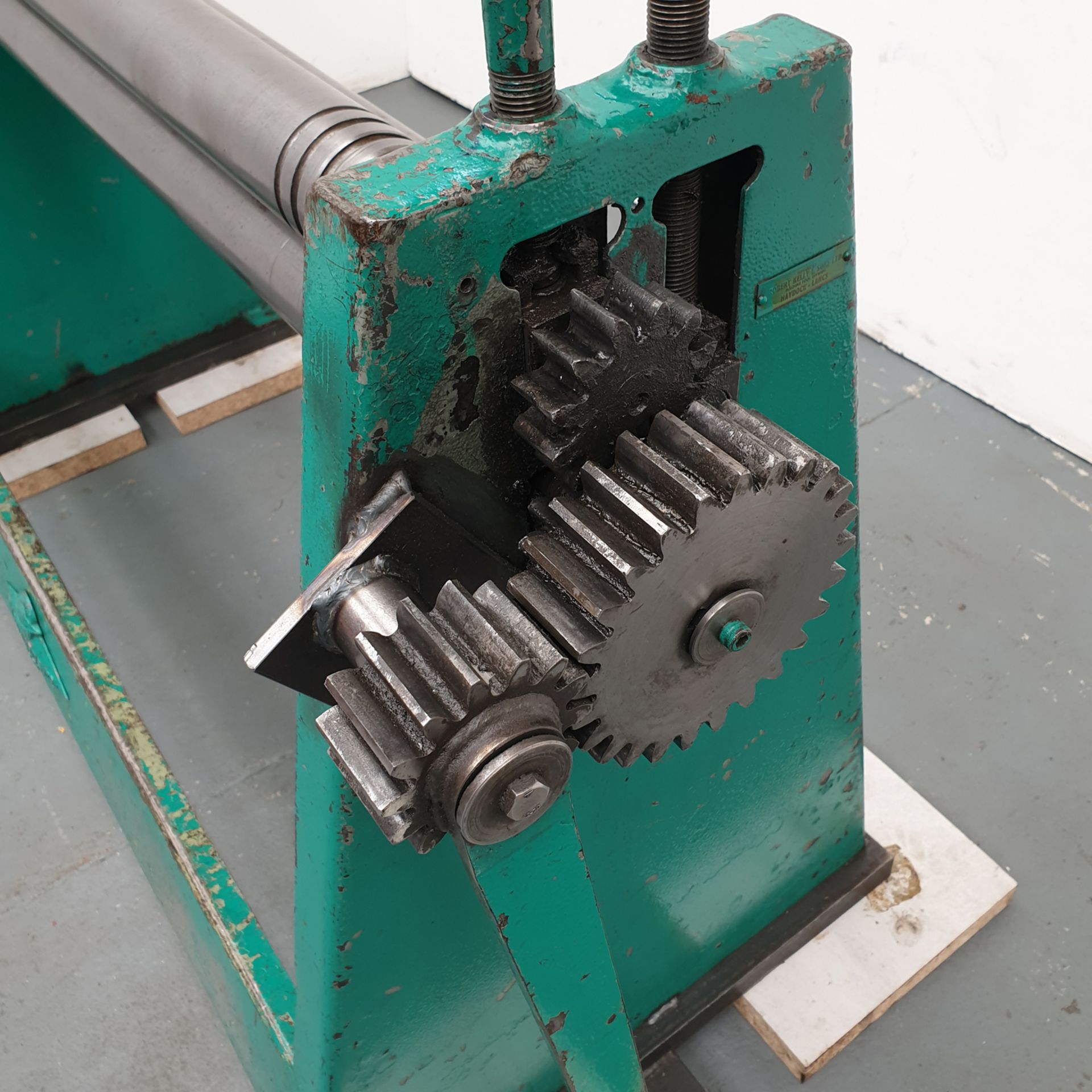 F.J. Edwards Manual Geared Sheet Metal Bending Rolls. Initial Pinch. - Image 5 of 7