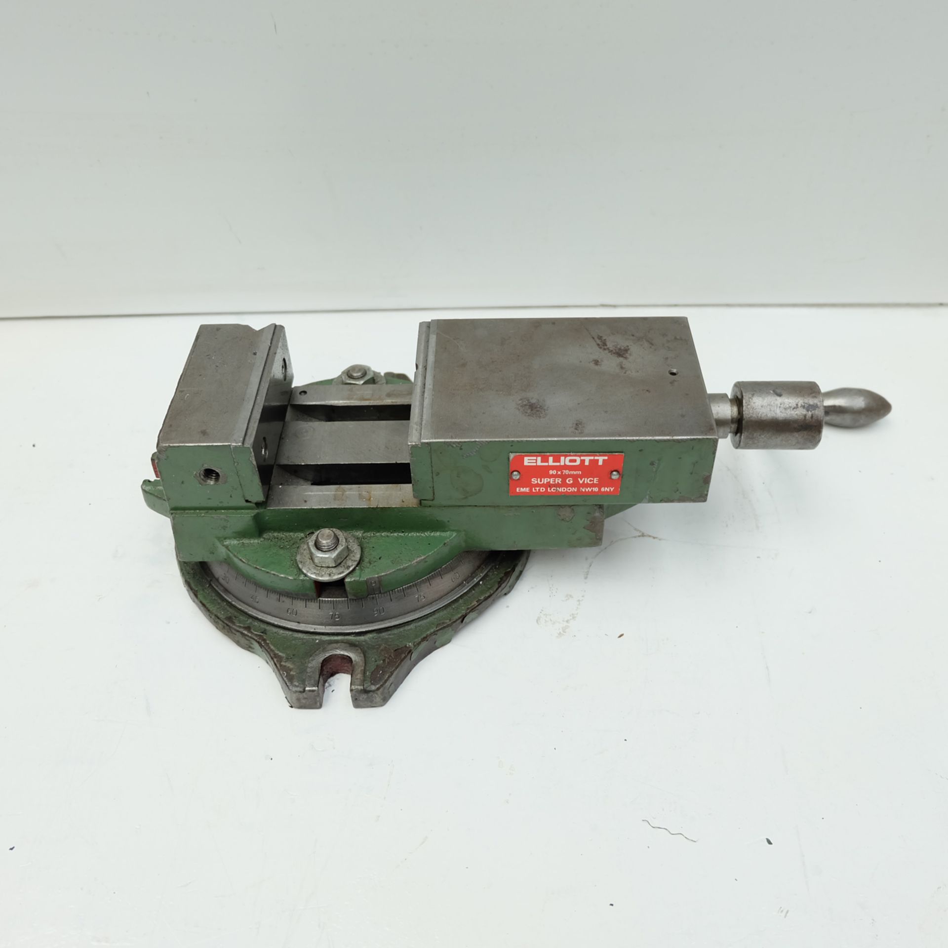 Elliott Super G Swivelling Machine Vice. Jaw Width 90mm. Max Opening 70mm Approx.