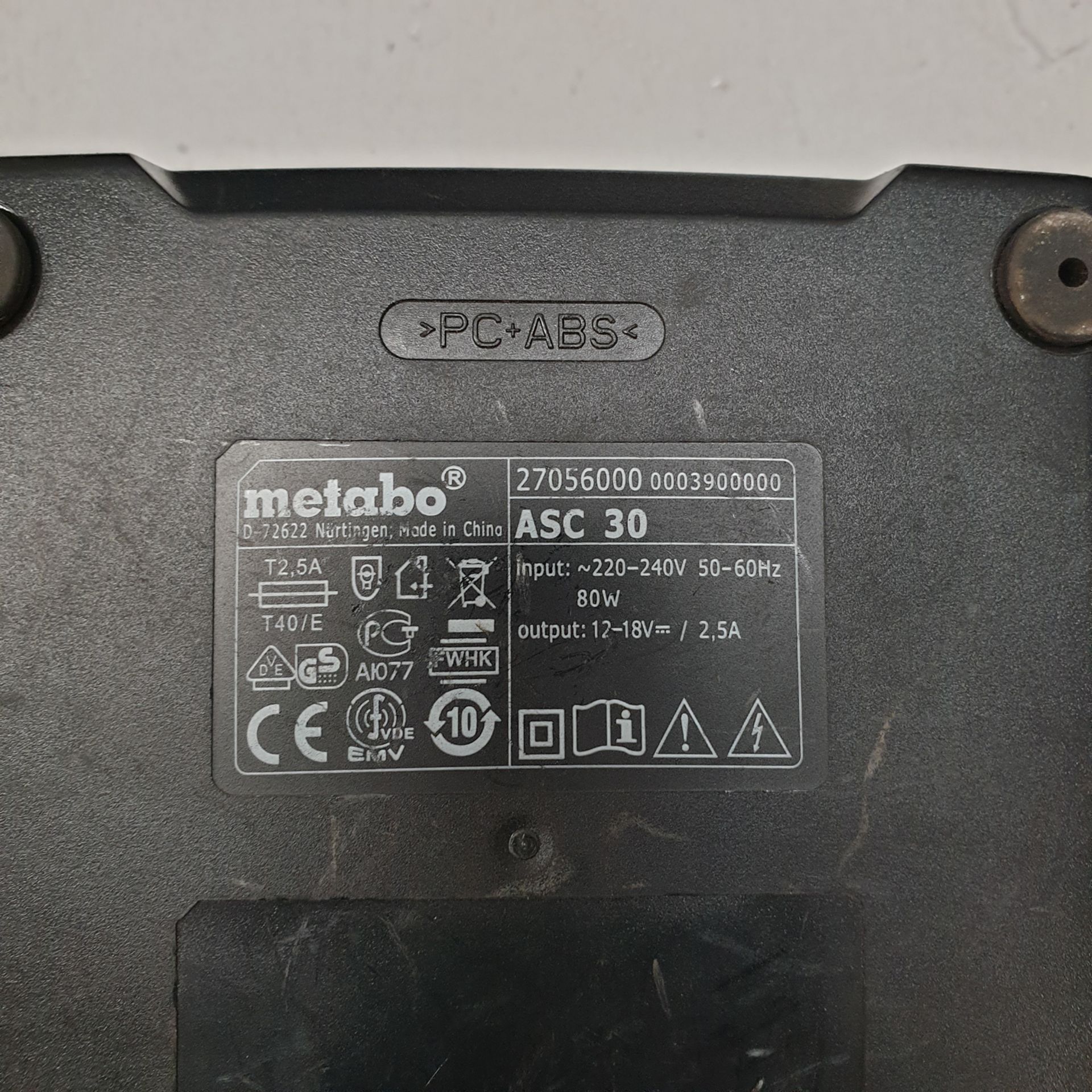 5 x Metabo ASC 30 Battery Chargers. 220-240 Volt. - Image 3 of 3