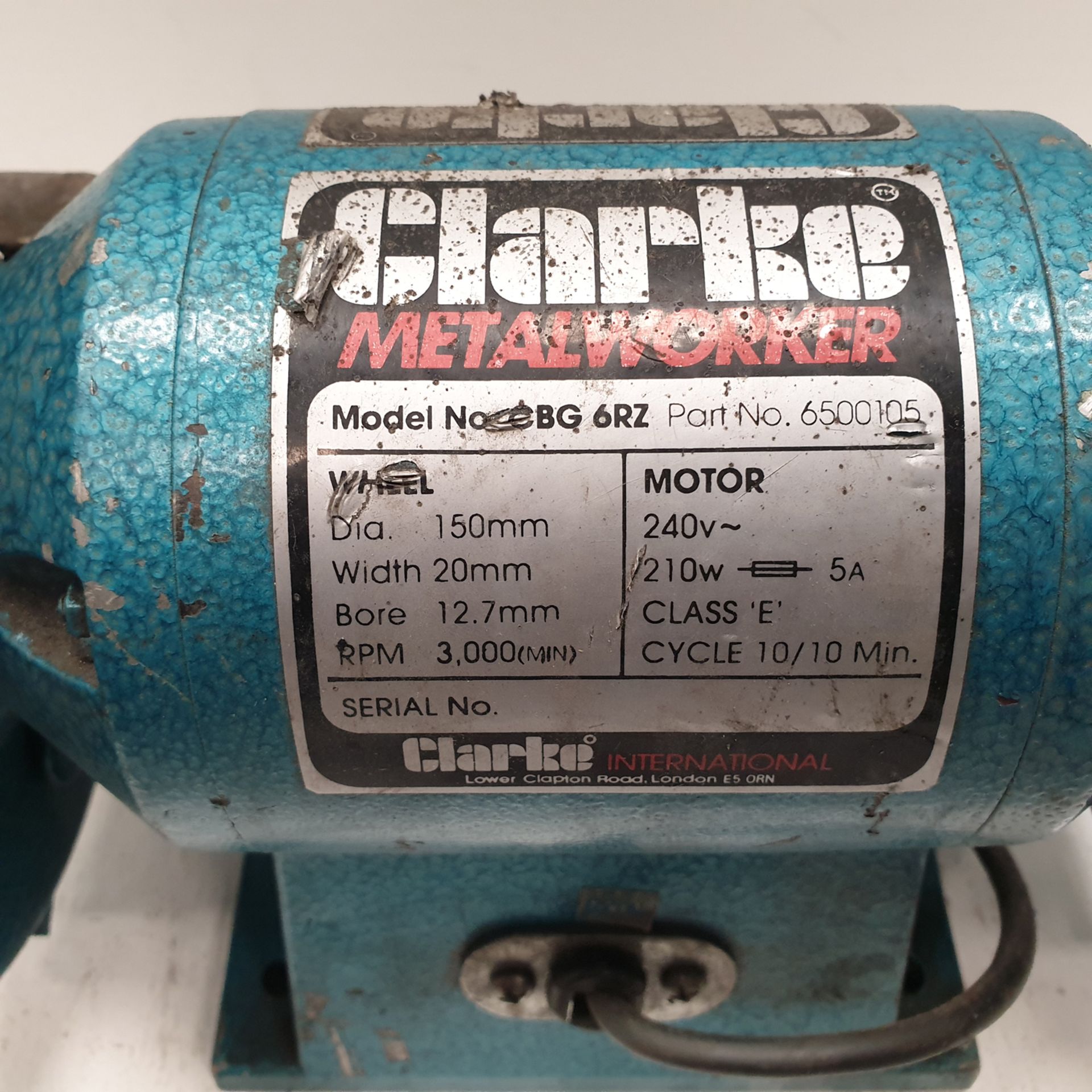 Clarke 6" Double Ended Bench Top Grinder. 3000rpm. - Image 3 of 4