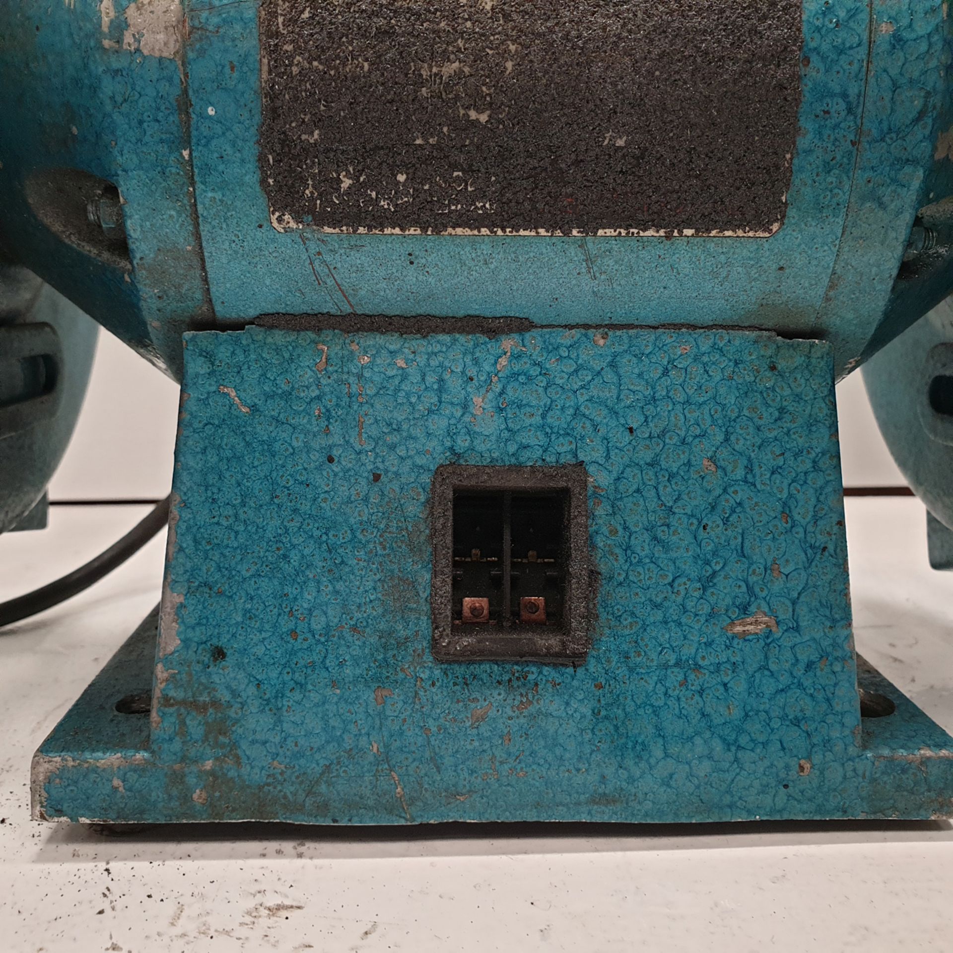 Clarke 6" Double Ended Bench Top Grinder. 3000rpm. - Image 2 of 4