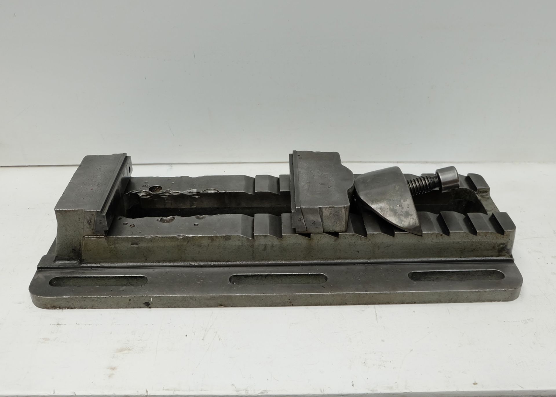 Rack Vice. Jaw Size 6". Max Opening 13". Jaw Height 1 1/2" Approx. - Image 2 of 5