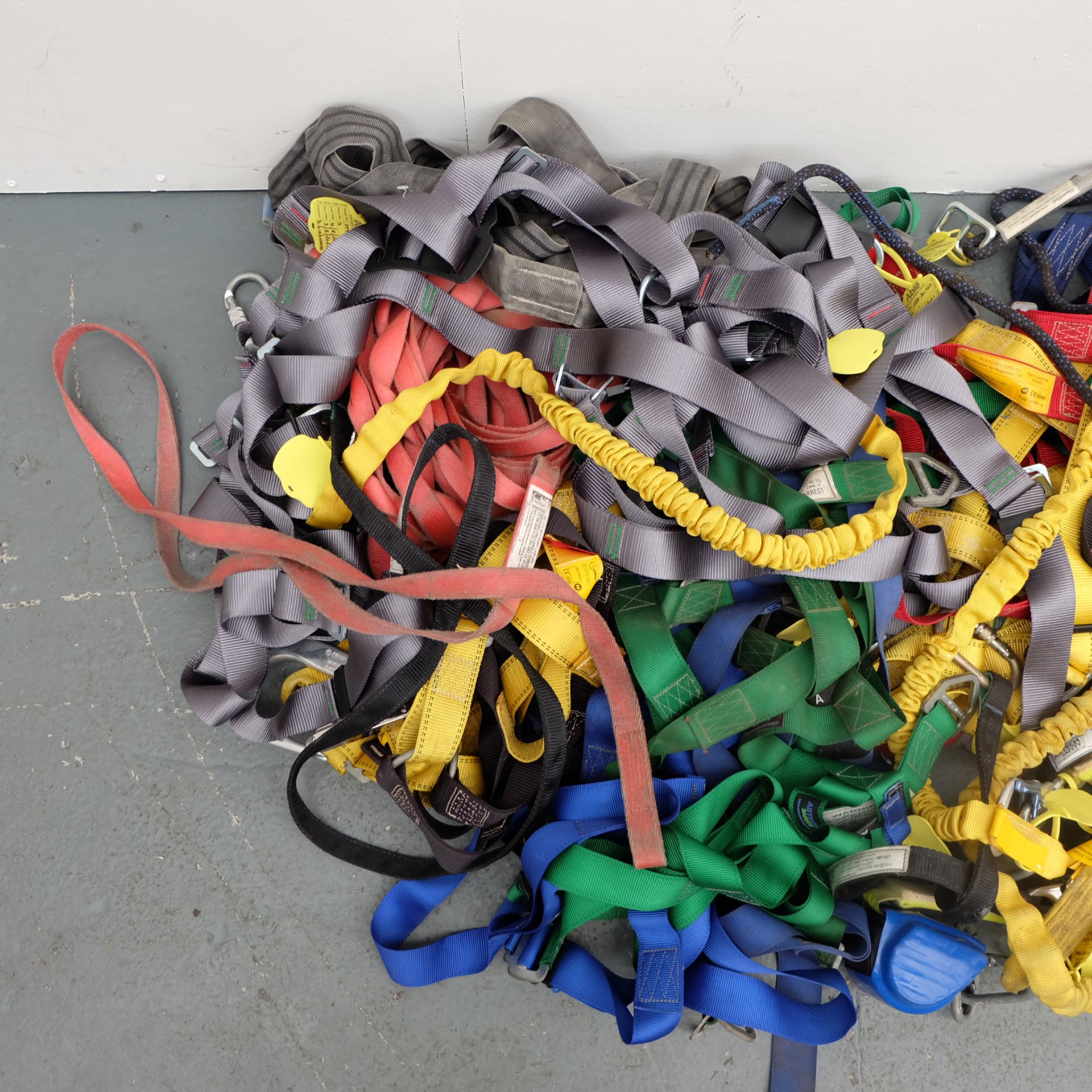 Large Selection of Safety Harnesses as Lotted. - Image 4 of 6