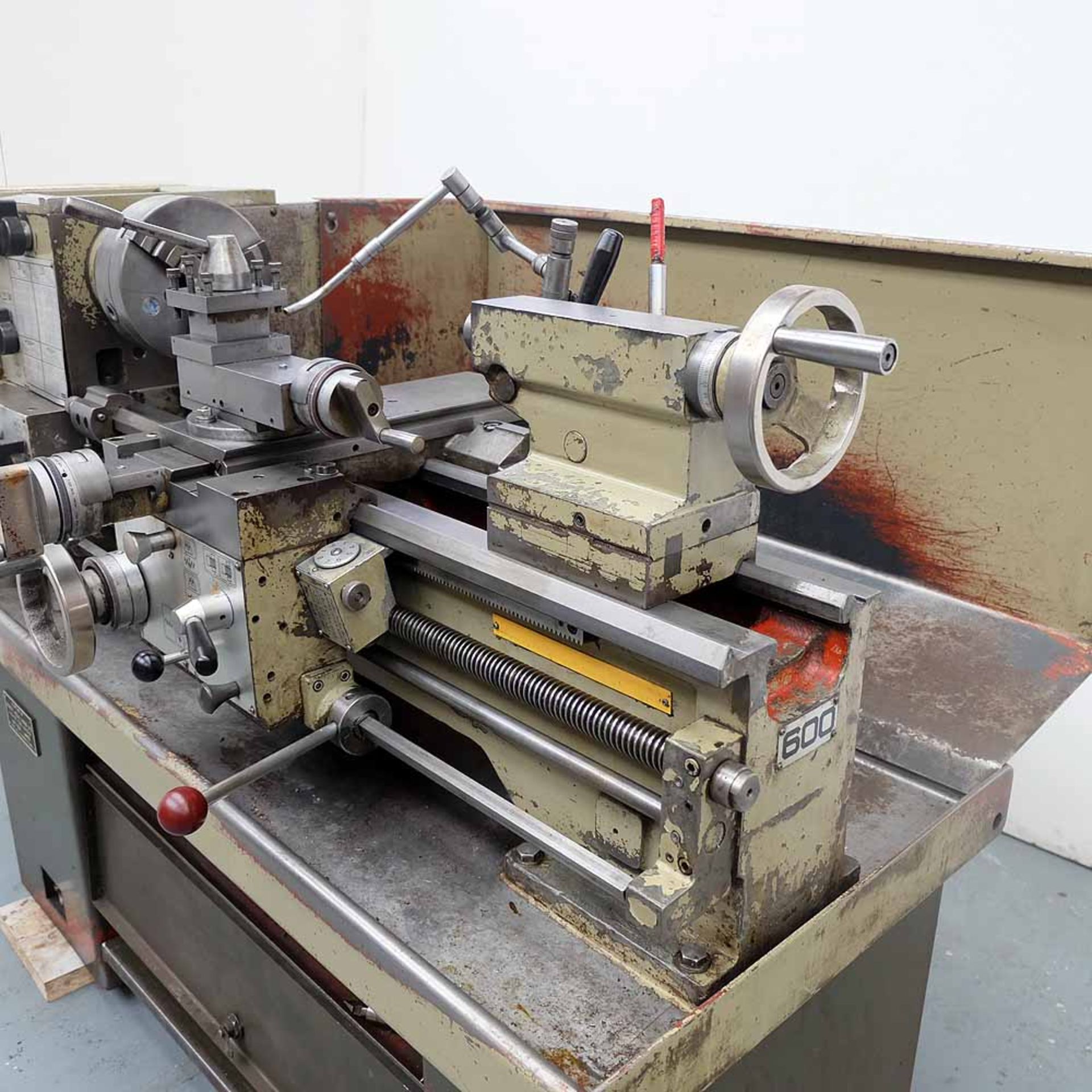 Harrison M300 Gap Bed Centre Lathe. Between Centres 635mm. - Image 10 of 15