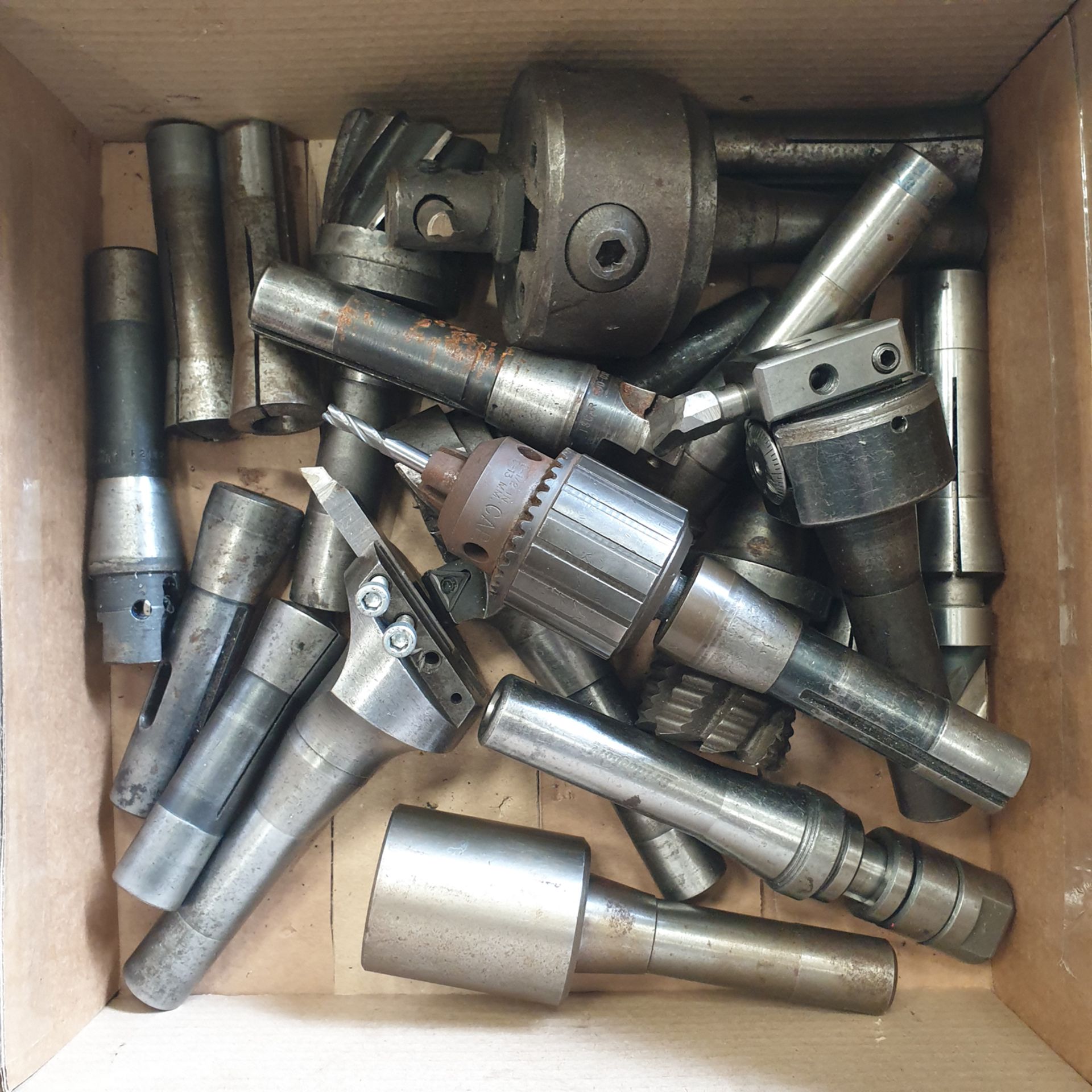 Quantity of R8 Spindle Tooling as Lotted.