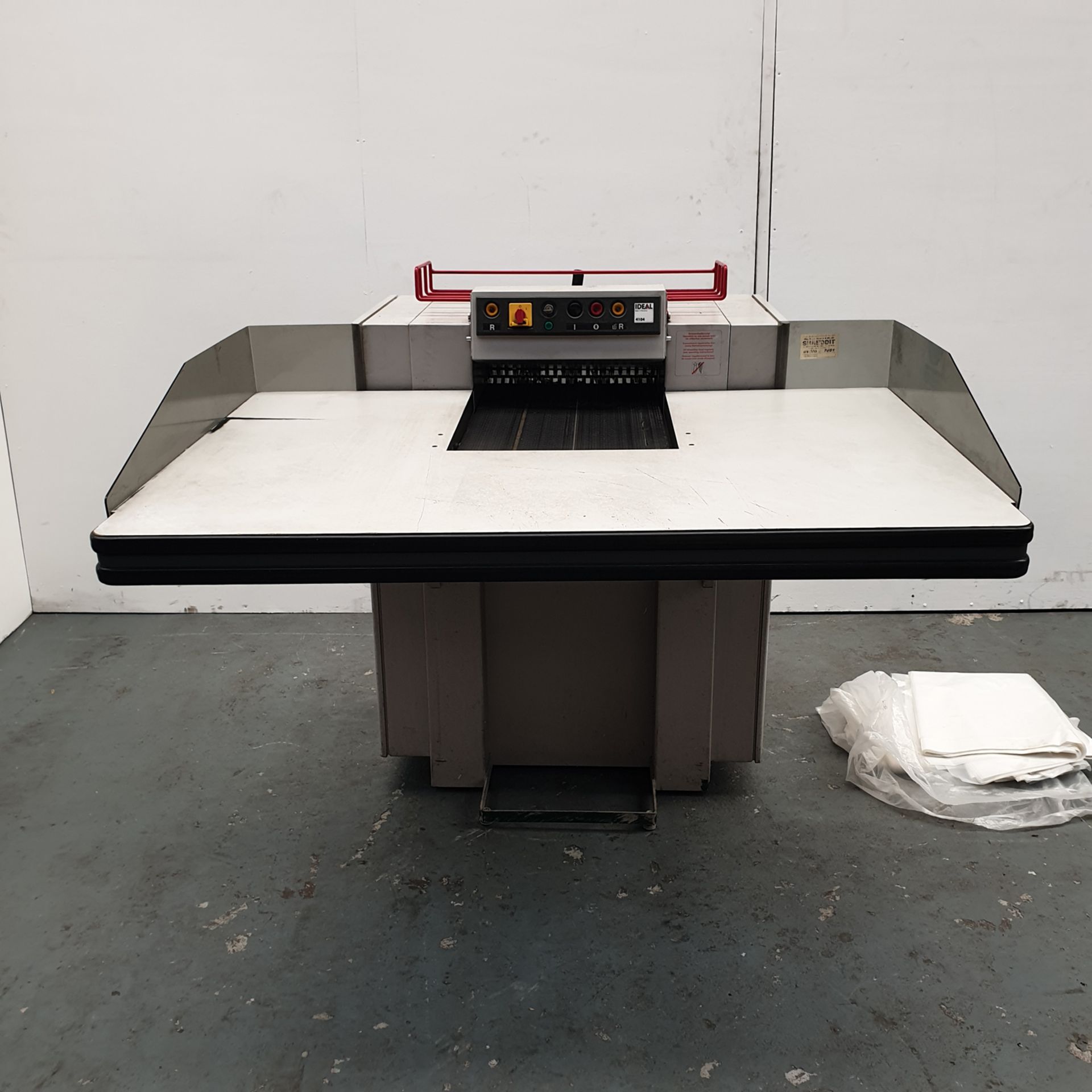 Ideal Model 4104 Strip-Cut High Volume Paper Shredder. With Table Conveyor. 400mm Capacity. 6mm Cut. - Image 2 of 8