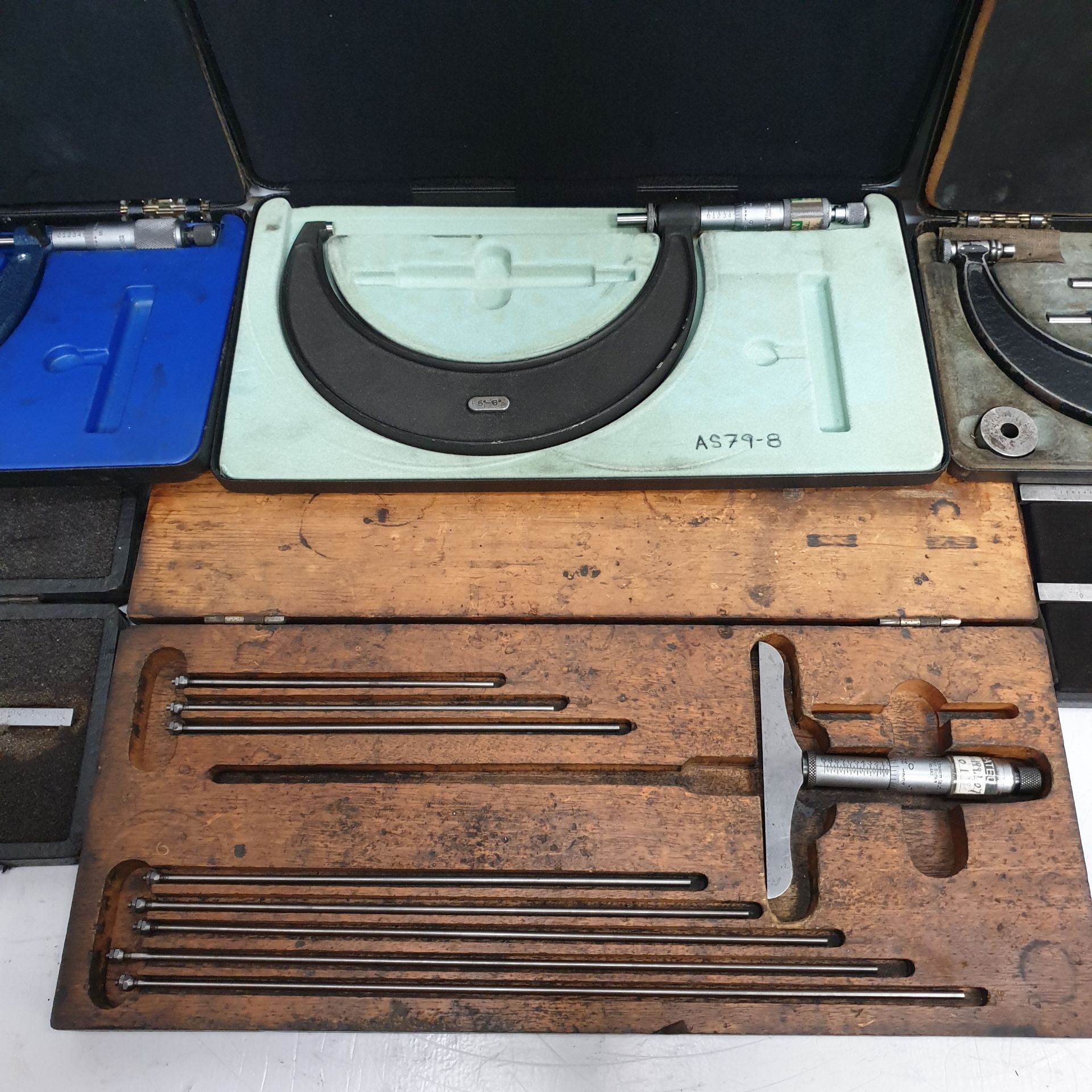 Quantity of Micrometers and Depth Verniers. - Bild 3 aus 6