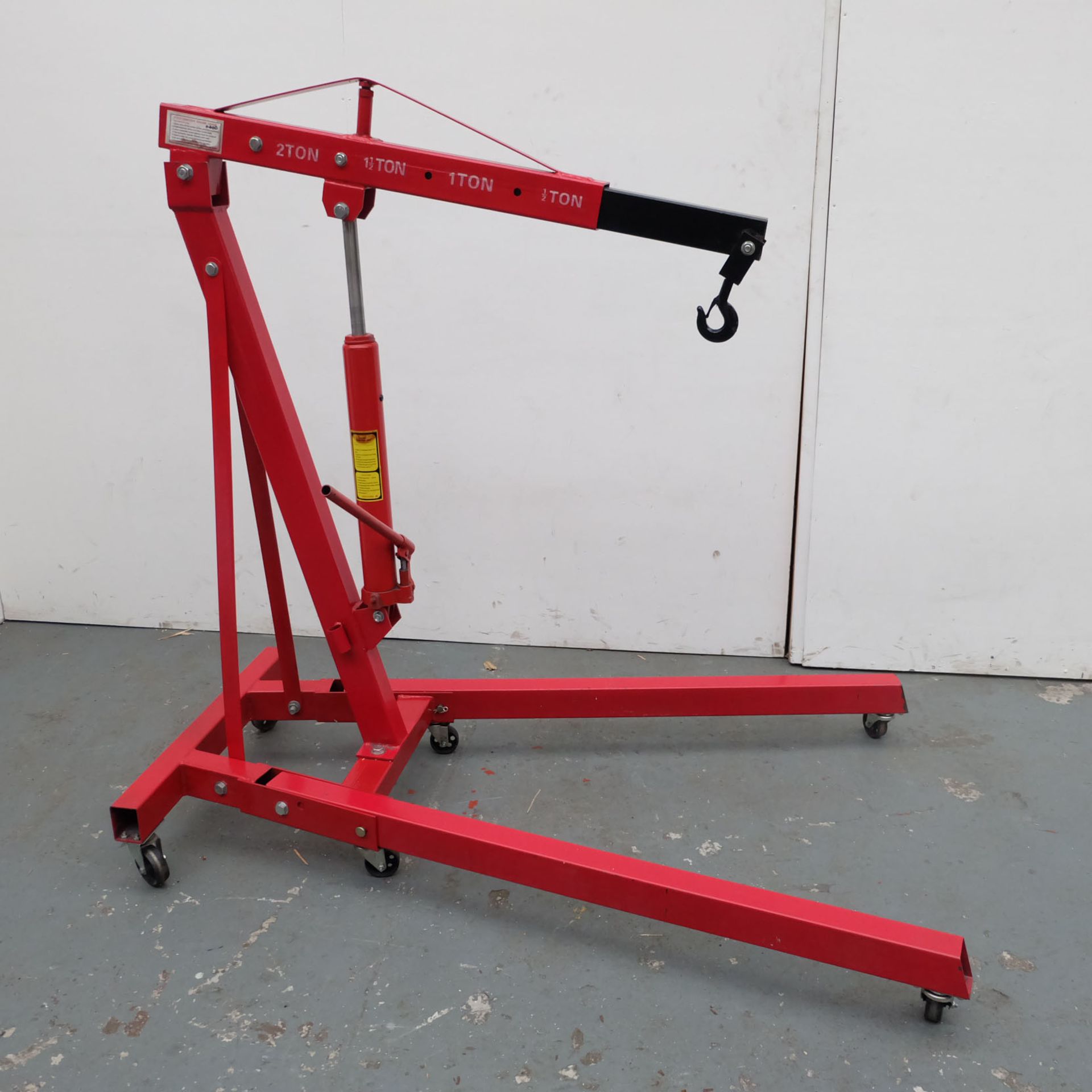 2 Ton Automotive Engine Lift. Four Jib Positions. 500Kg Lift With Jib Fully Extended.