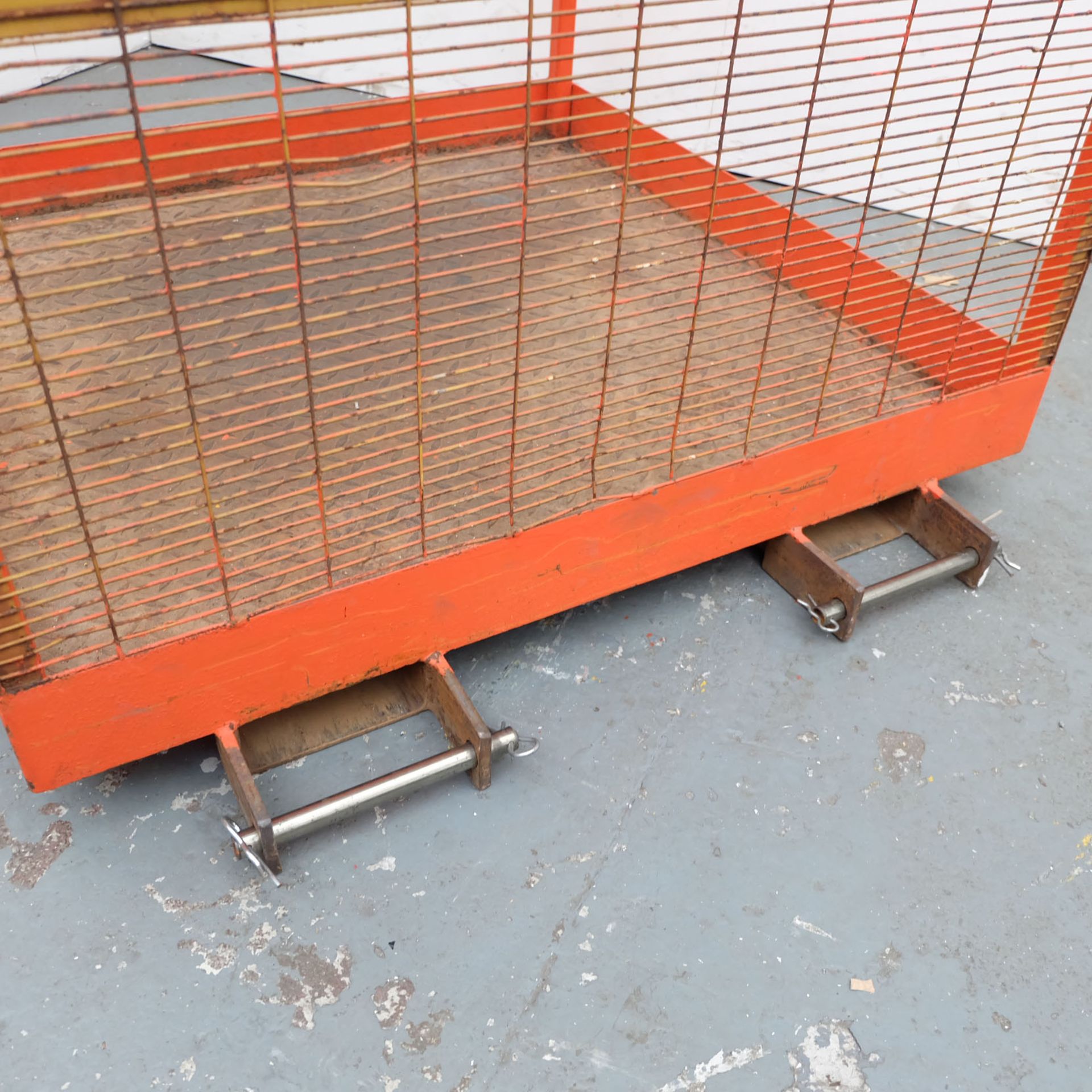 PFS 2 Man Safety Cage. Safe Working Load: 250Kg. - Image 5 of 5