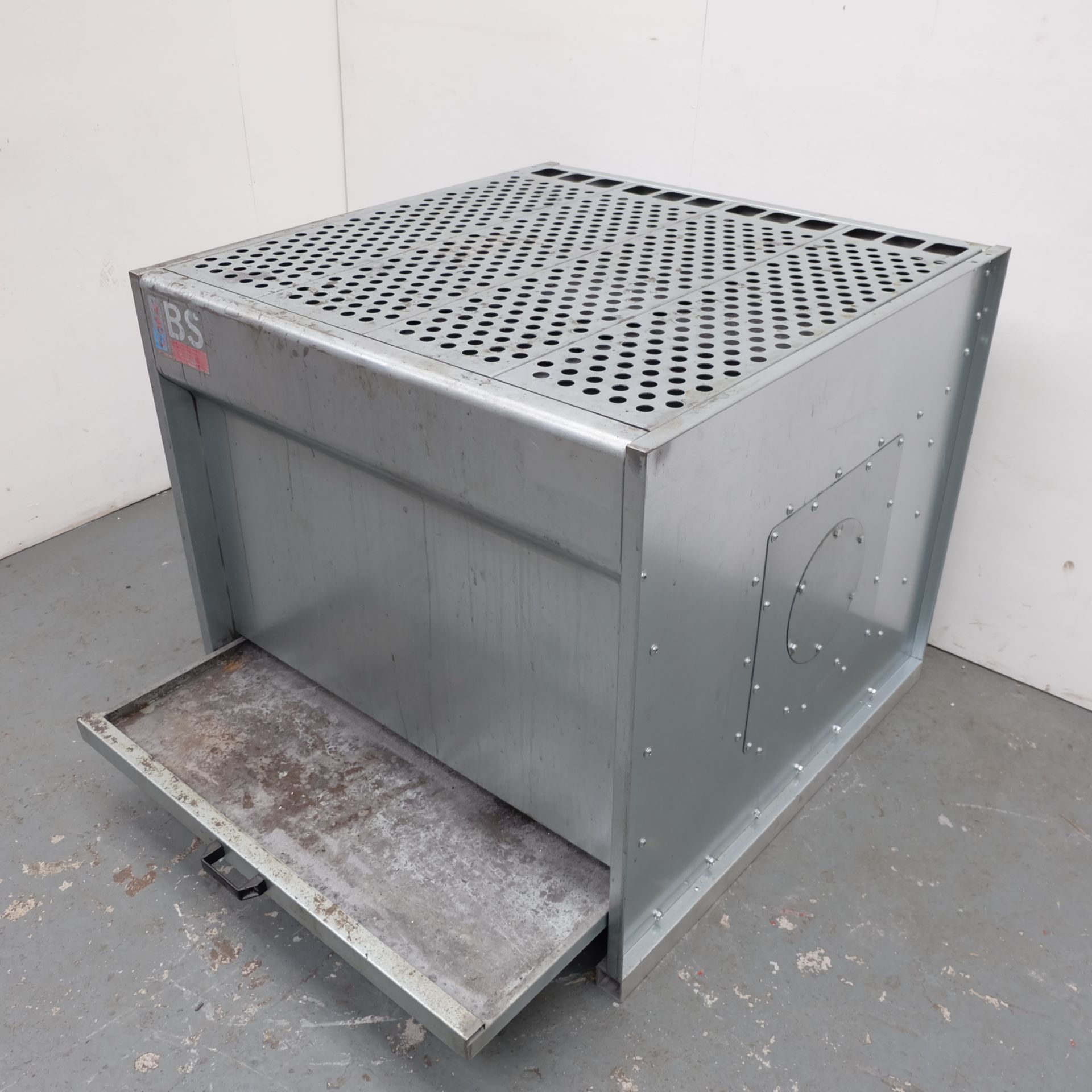 Coral BS/S Welding Bench Without Fan. Size: 42" x 42". Work Height: 36". Made From Galvanised Steel - Image 2 of 4