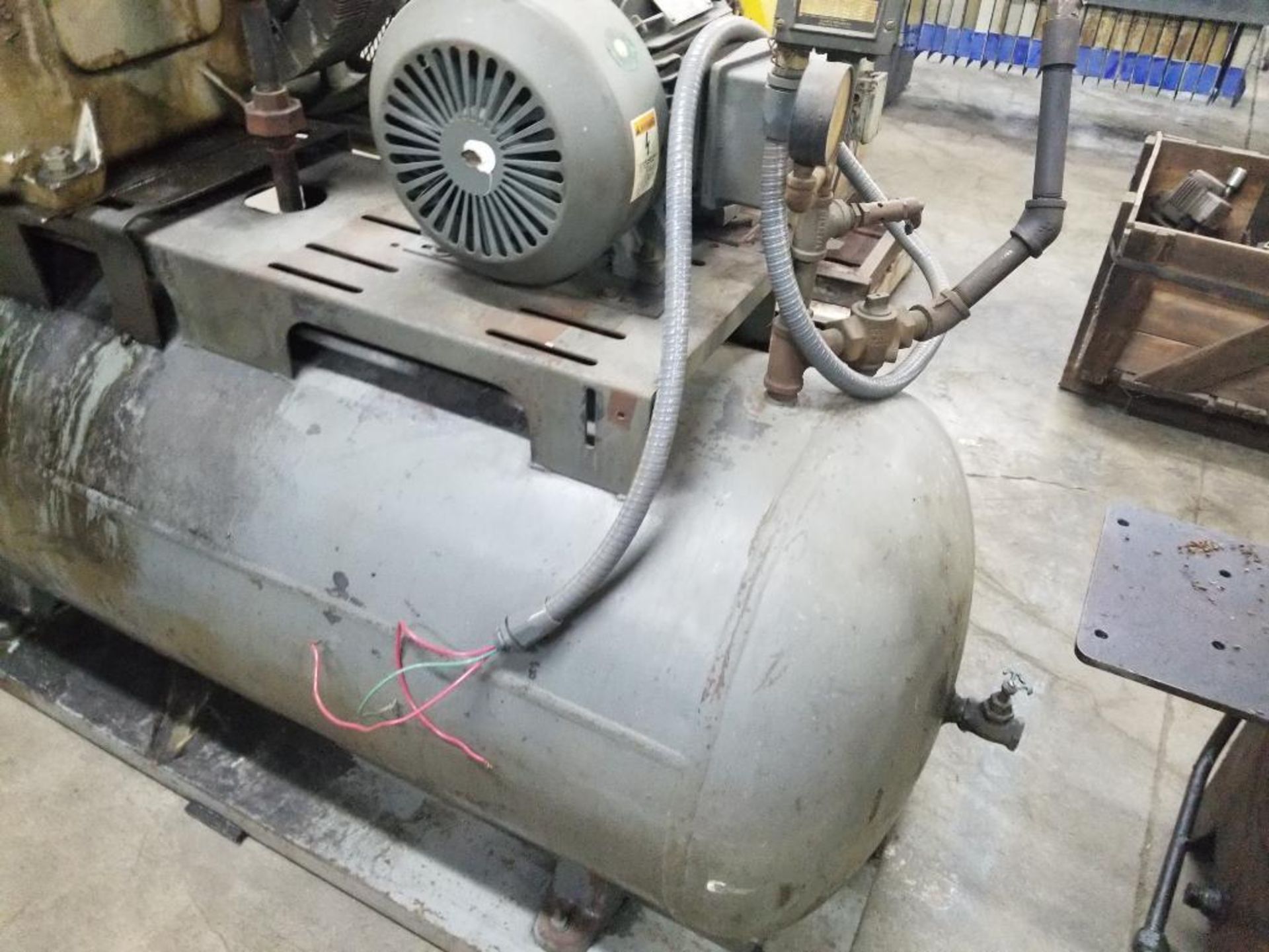 40hp Quincy model 390-12 compressor. 3 phase multi-voltage. - Image 8 of 10