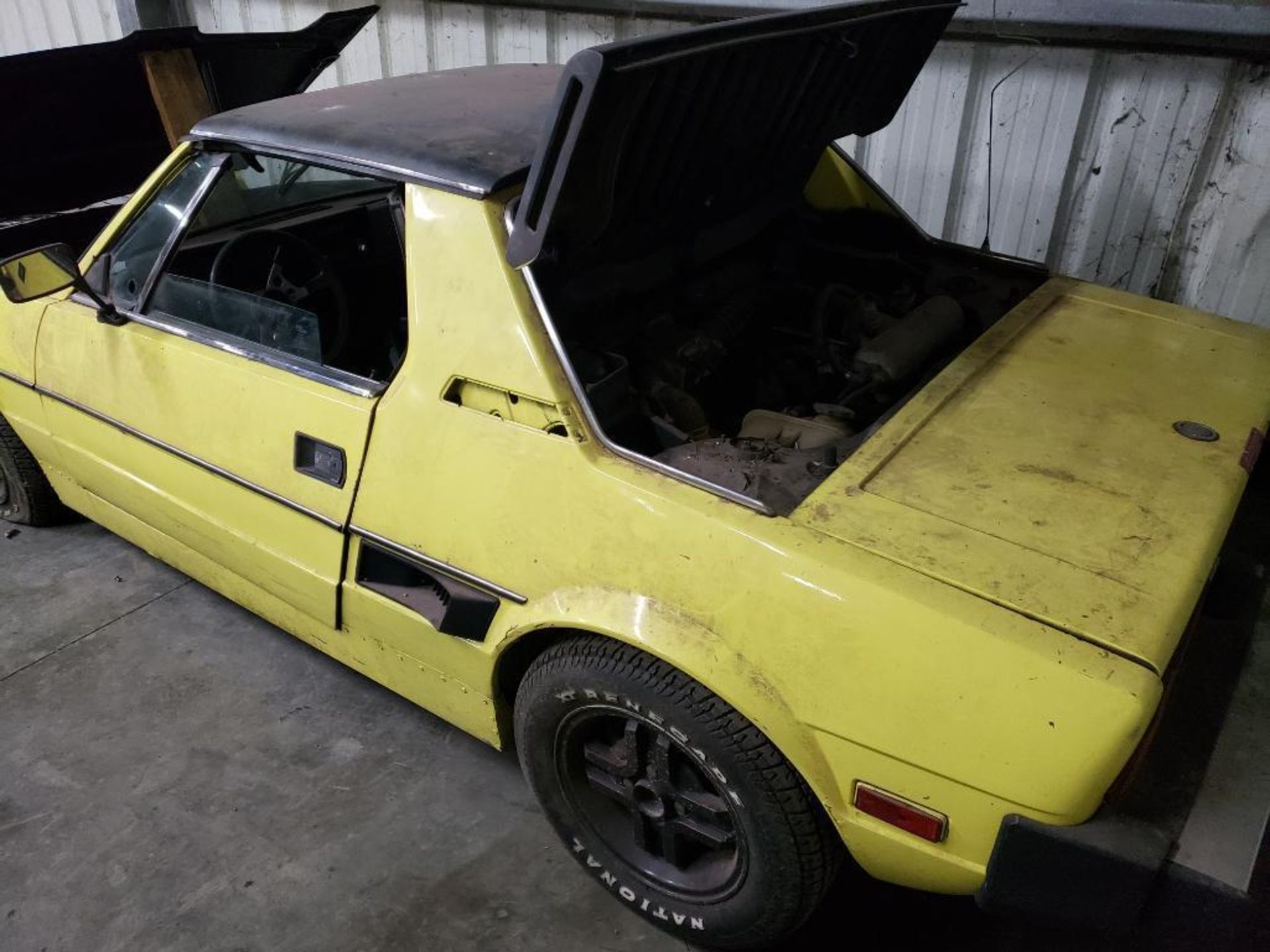 1981 Fiat Bertone. VIN number ZFABS00A6B8142844. Parts repairable. Vehicle IS titled. - Image 18 of 29