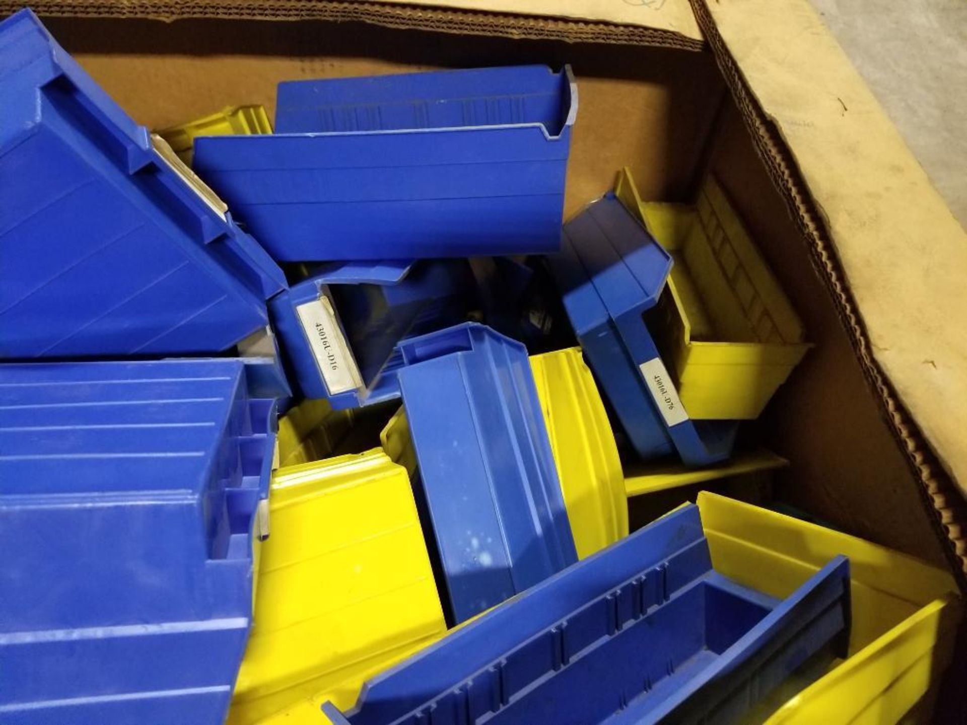 Gaylord of assorted plastic sorting bins. - Image 3 of 6