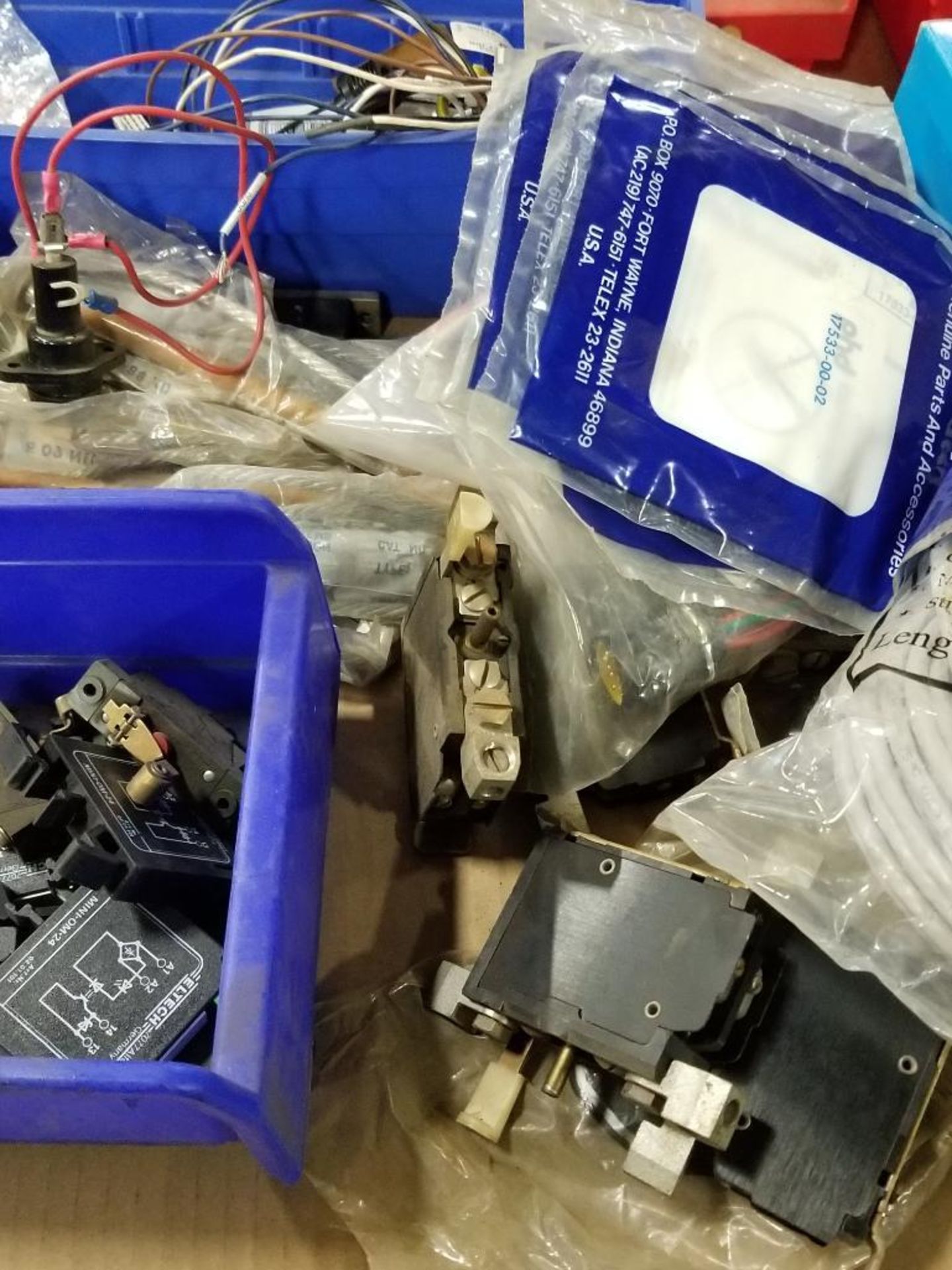 Pallet of assorted electrical. Cordsets, transformer, capacitor. - Image 10 of 13