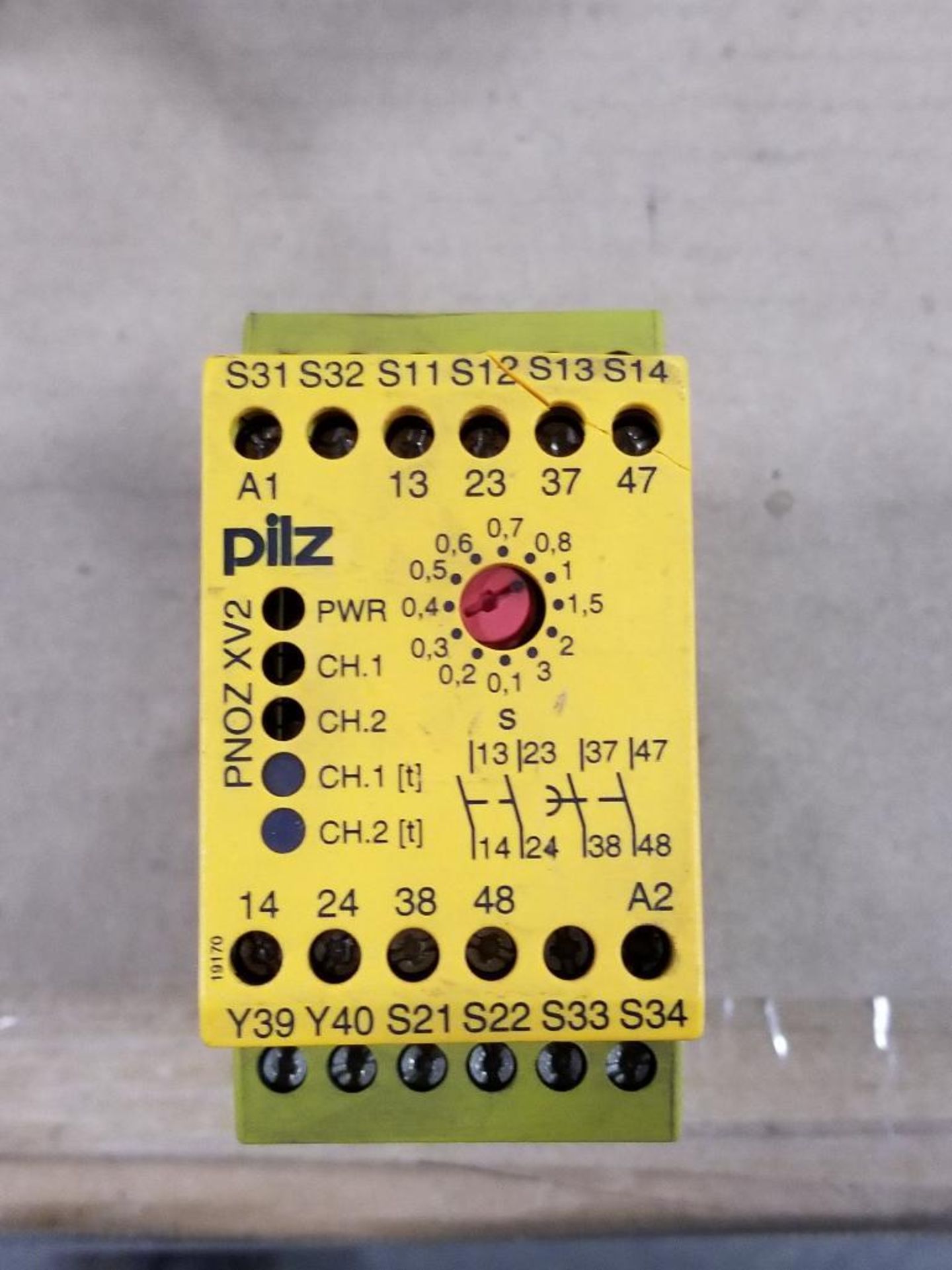 Qty 12 - Assorted electrical relay, contactor. Pilz, Allen Bradley. - Image 12 of 13