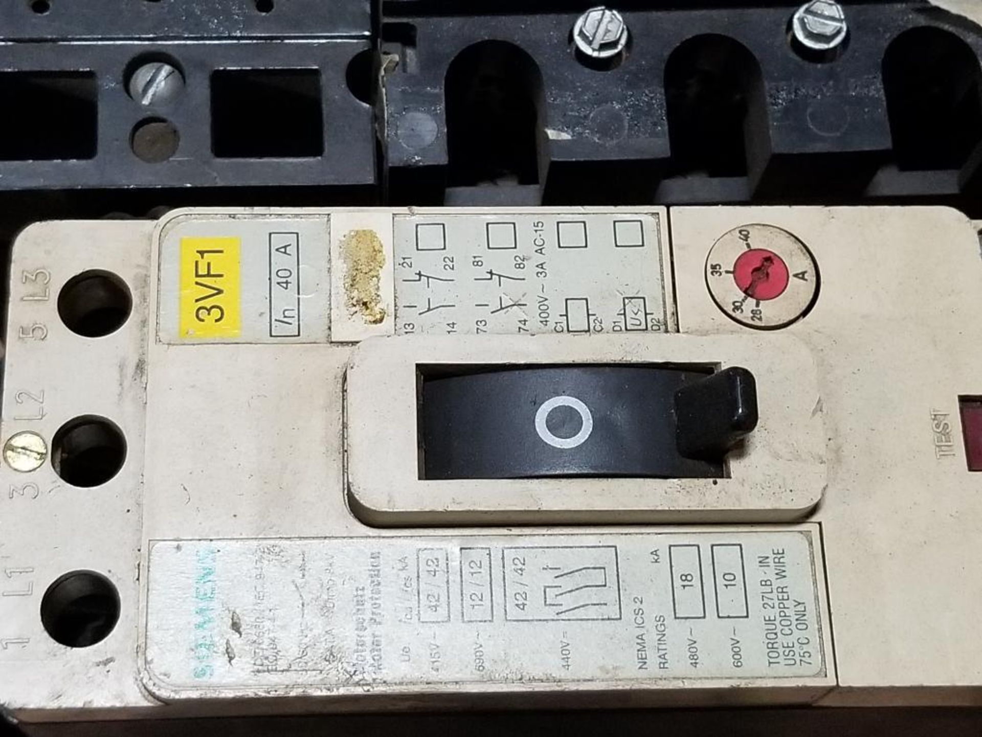 Assorted electrical breakers. Siemens, Cutler Hammer, Square-D. - Image 6 of 6