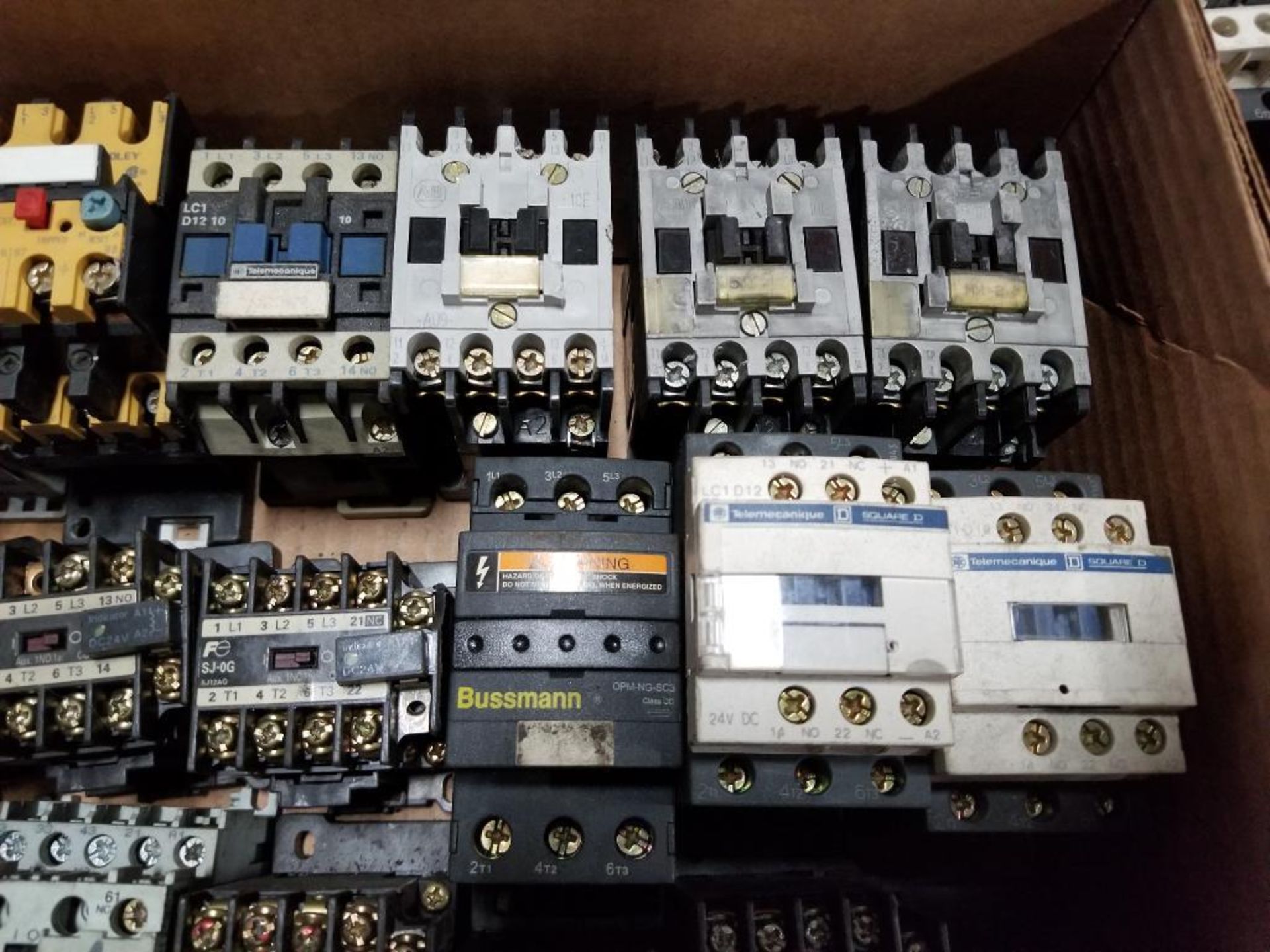 Assorted electrical contactor, relays. Allen Bradley, Bussmann, Fuji. - Image 3 of 5