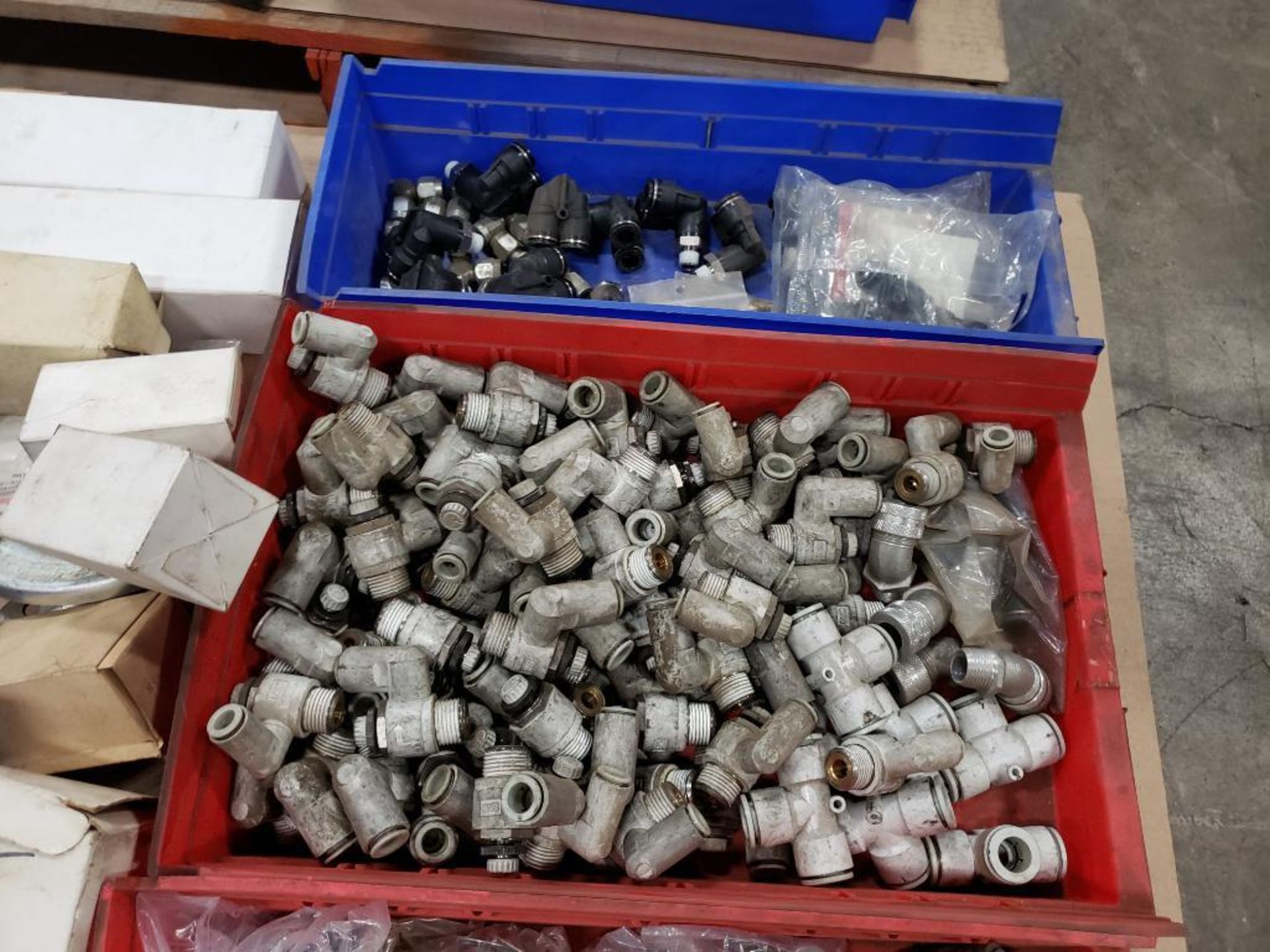 Pallet of assorted air line equipment. Filters, bowls, fittings, clamps. - Image 7 of 7